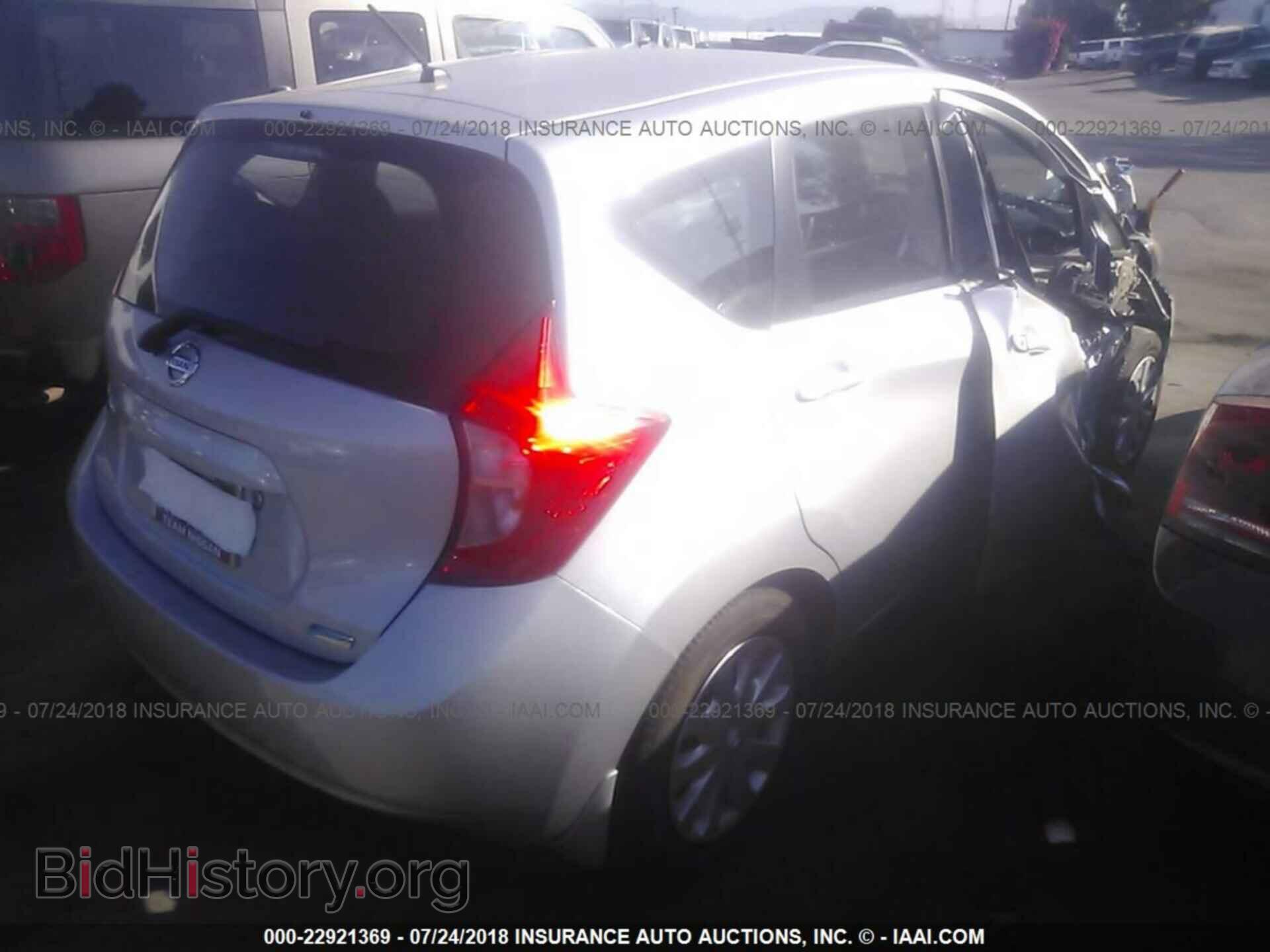 2014 Nissan Versa note - VIN: 3N1CE2CP5EL434009 - Photo 4