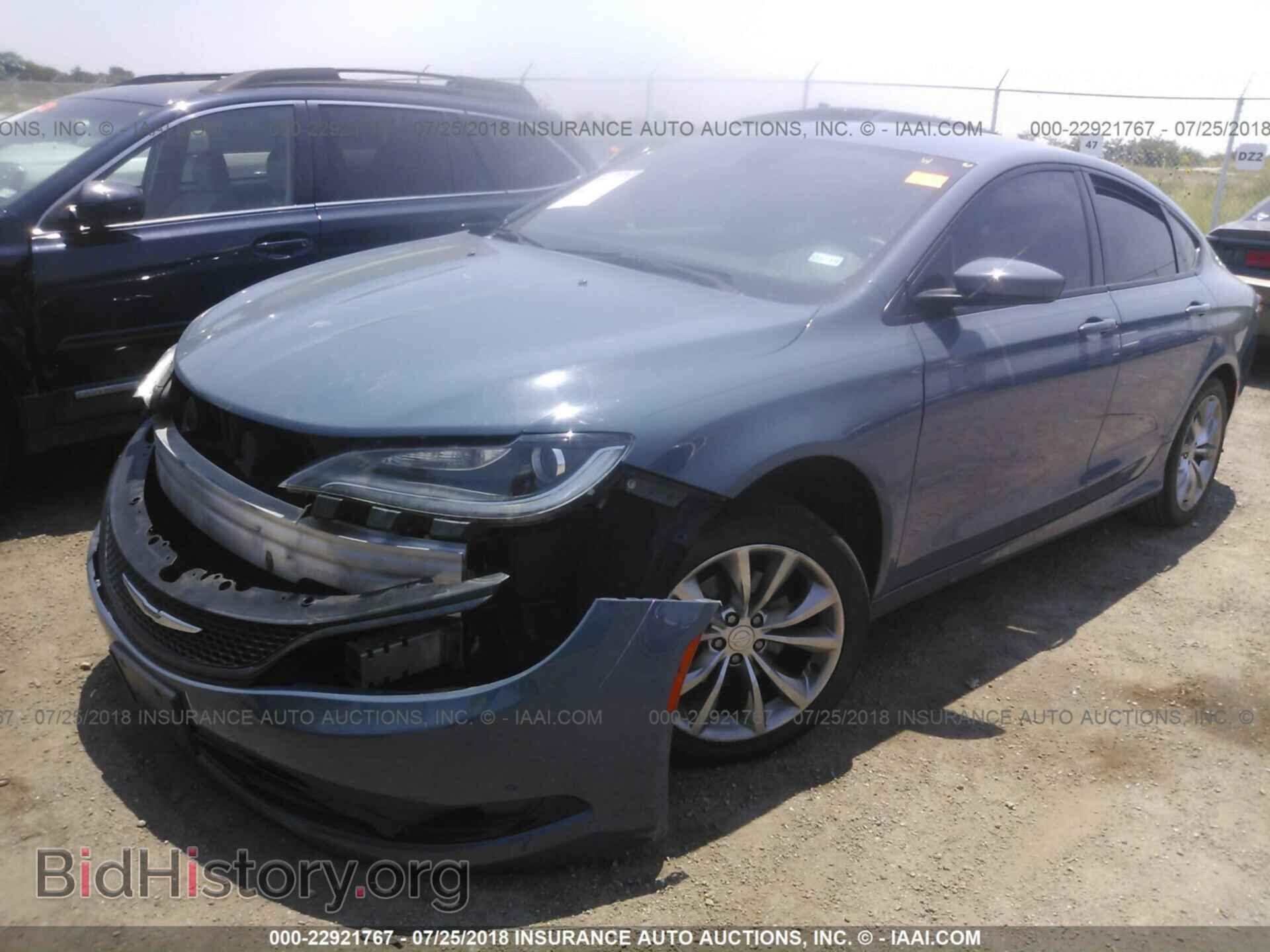 2015 Chrysler 200 - VIN: 1C3CCCBB5FN682524 - Photo 2