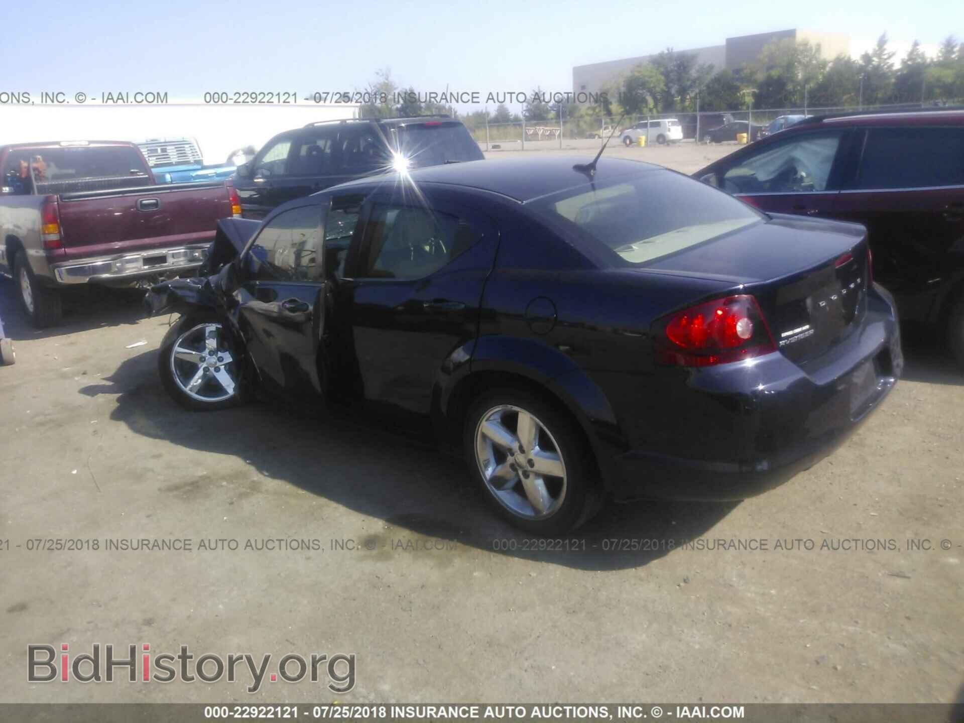 2011 Dodge Avenger - VIN: 1B3BD2FG5BN534728 - Photo 3