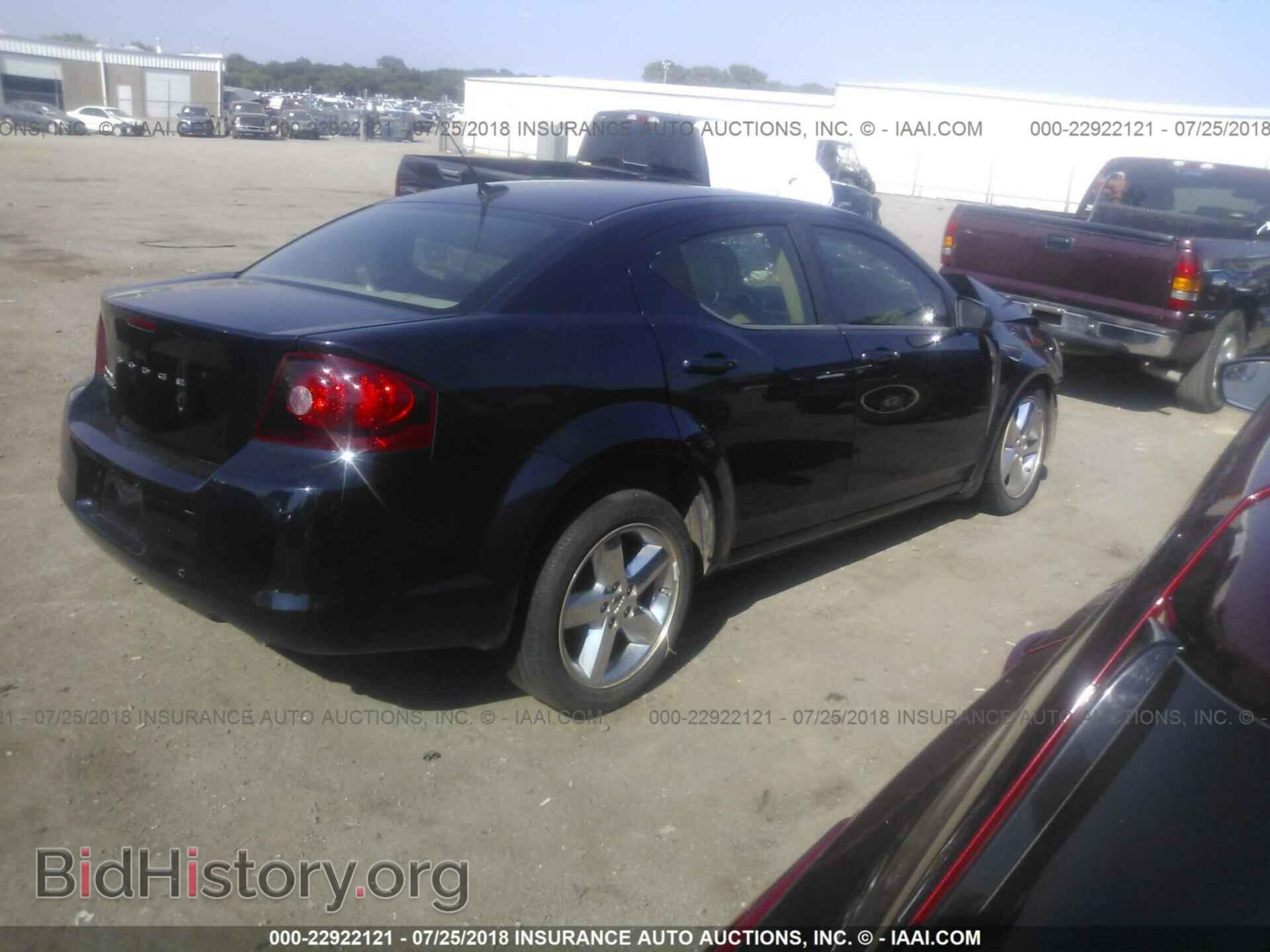 2011 Dodge Avenger - VIN: 1B3BD2FG5BN534728 - Photo 4
