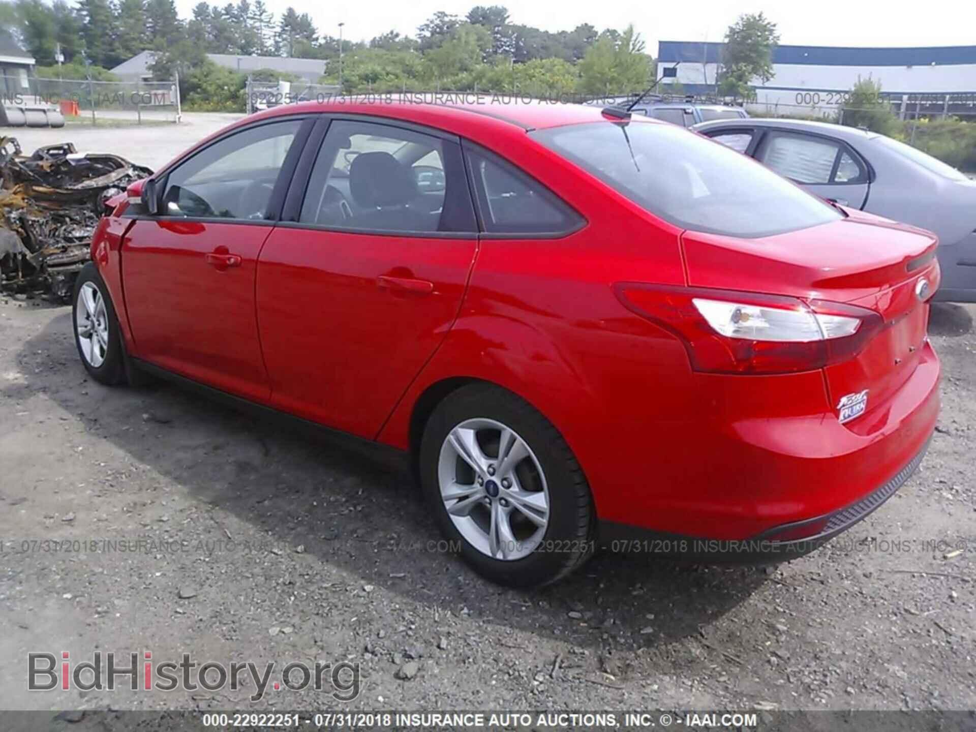 2014 Ford Focus - VIN: 1FADP3F27EL112653 - Photo 3