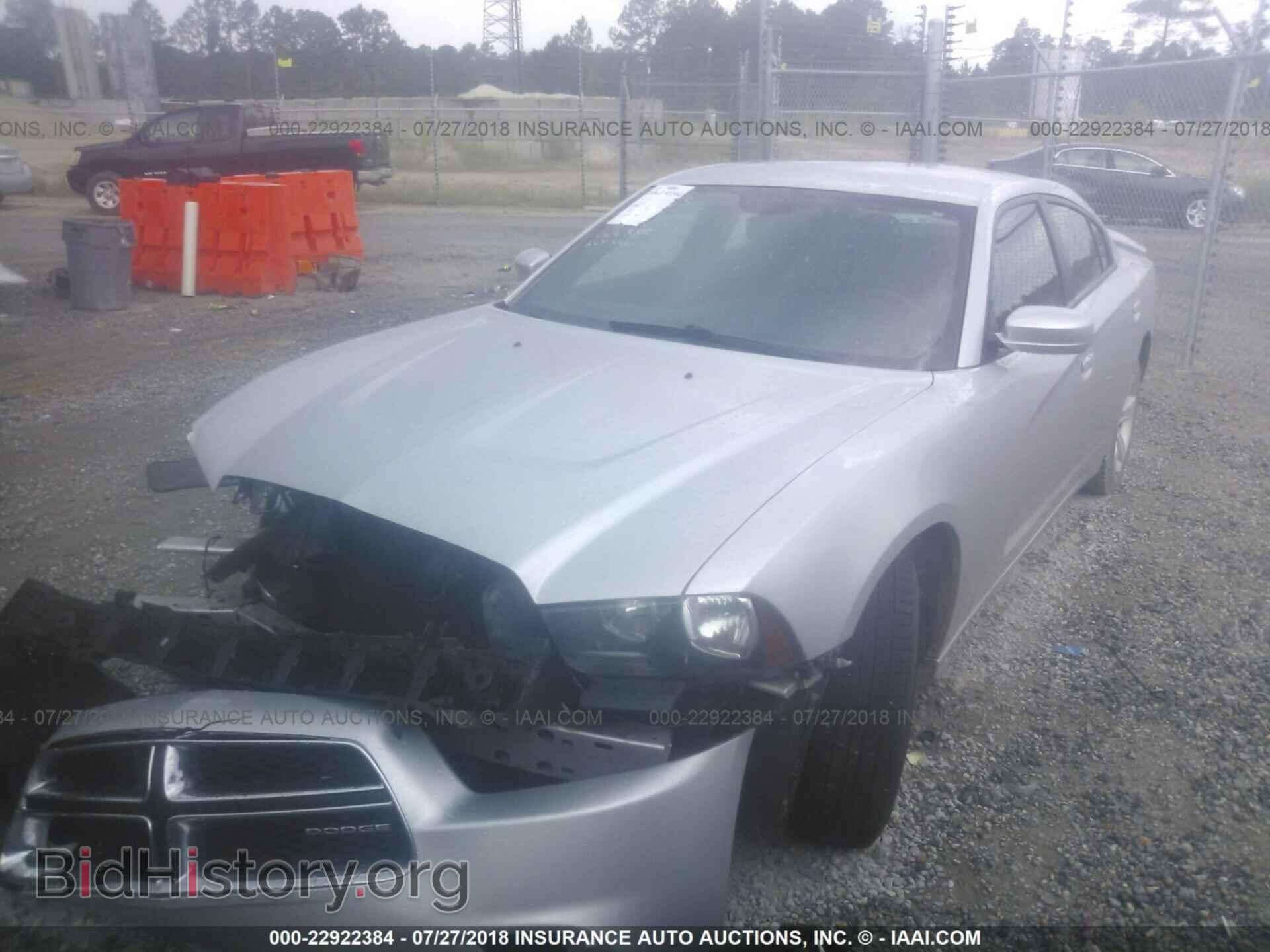 2012 Dodge Charger - VIN: 2C3CDXHG7CH184692 - Фото 2