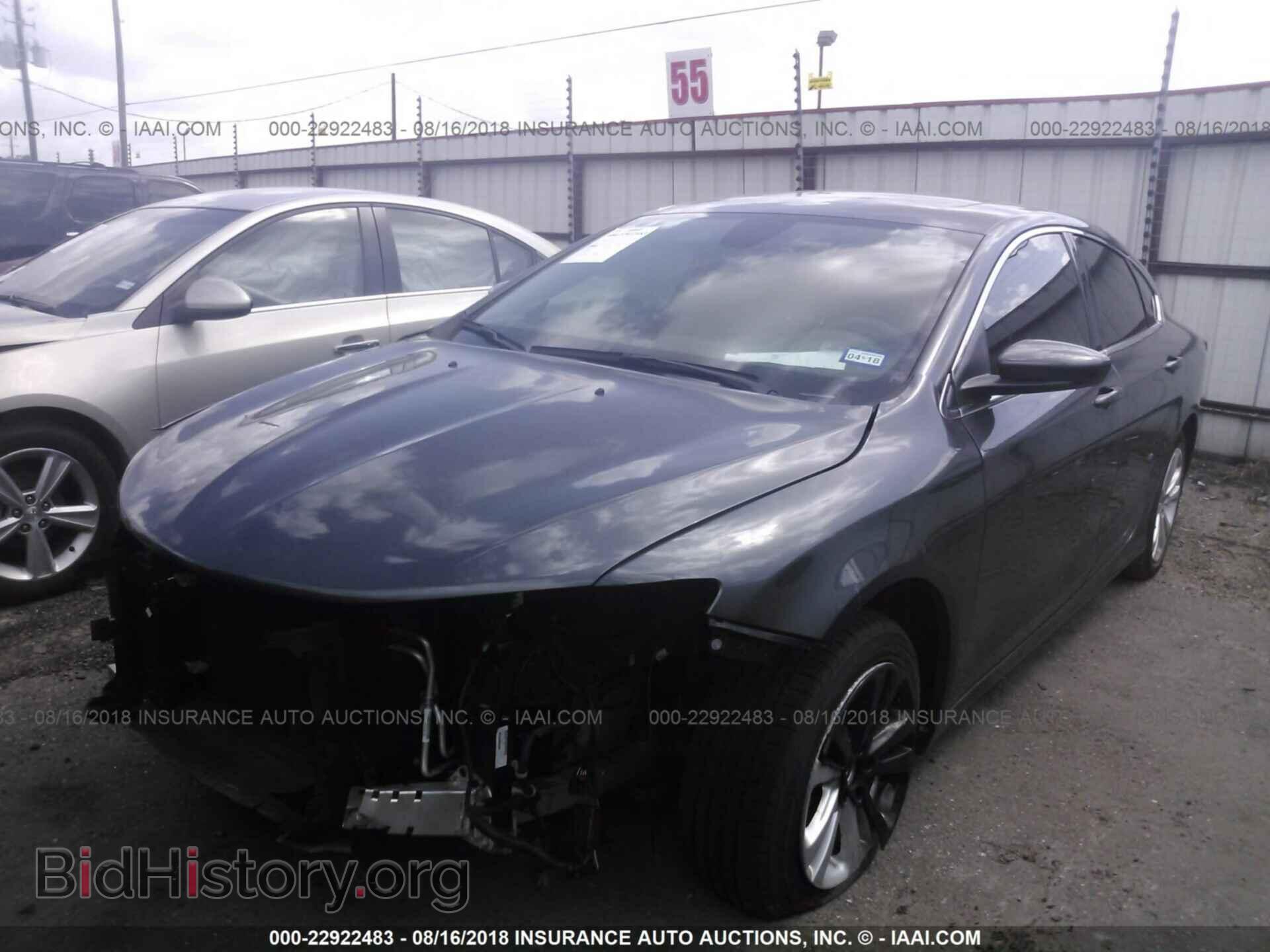 2015 Chrysler 200 - VIN: 1C3CCCAB5FN718794 - Фото 2