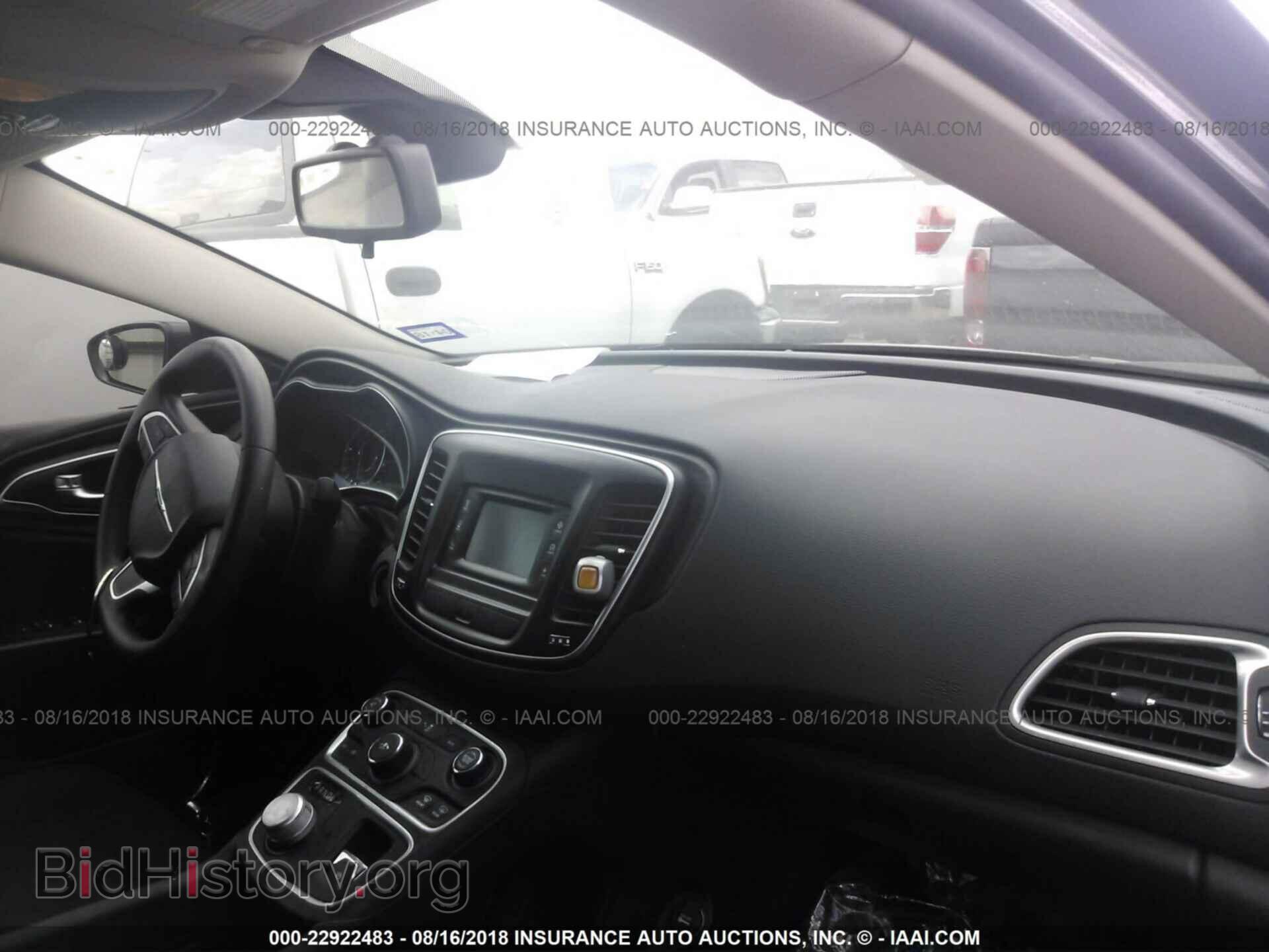 2015 Chrysler 200 - VIN: 1C3CCCAB5FN718794 - Фото 5