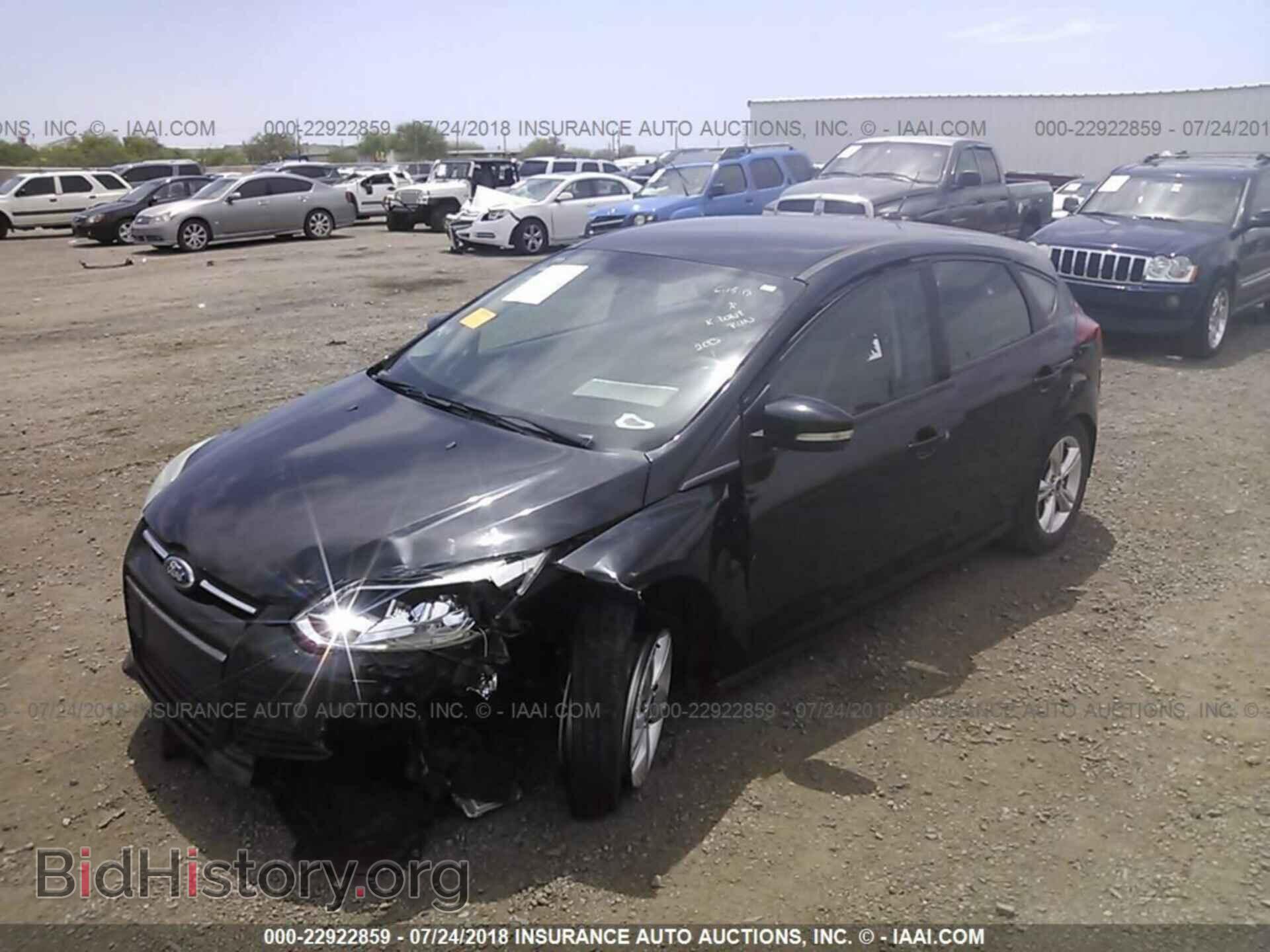 2013 Ford Focus - VIN: 1FADP3K25DL363210 - Photo 2