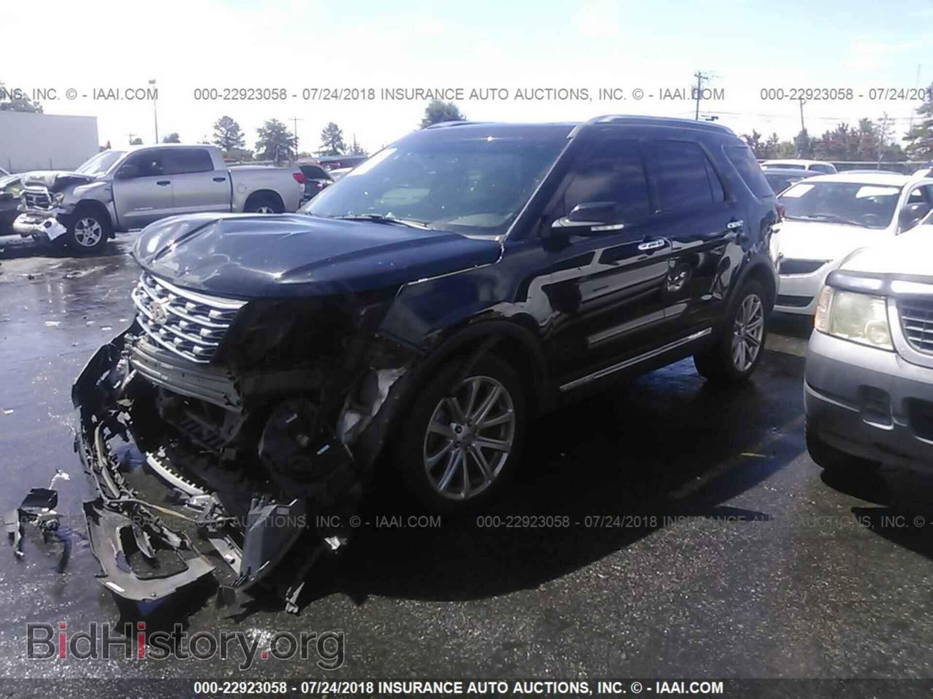 2016 Ford Explorer - VIN: 1FM5K8F87GGA71656 - Photo 2