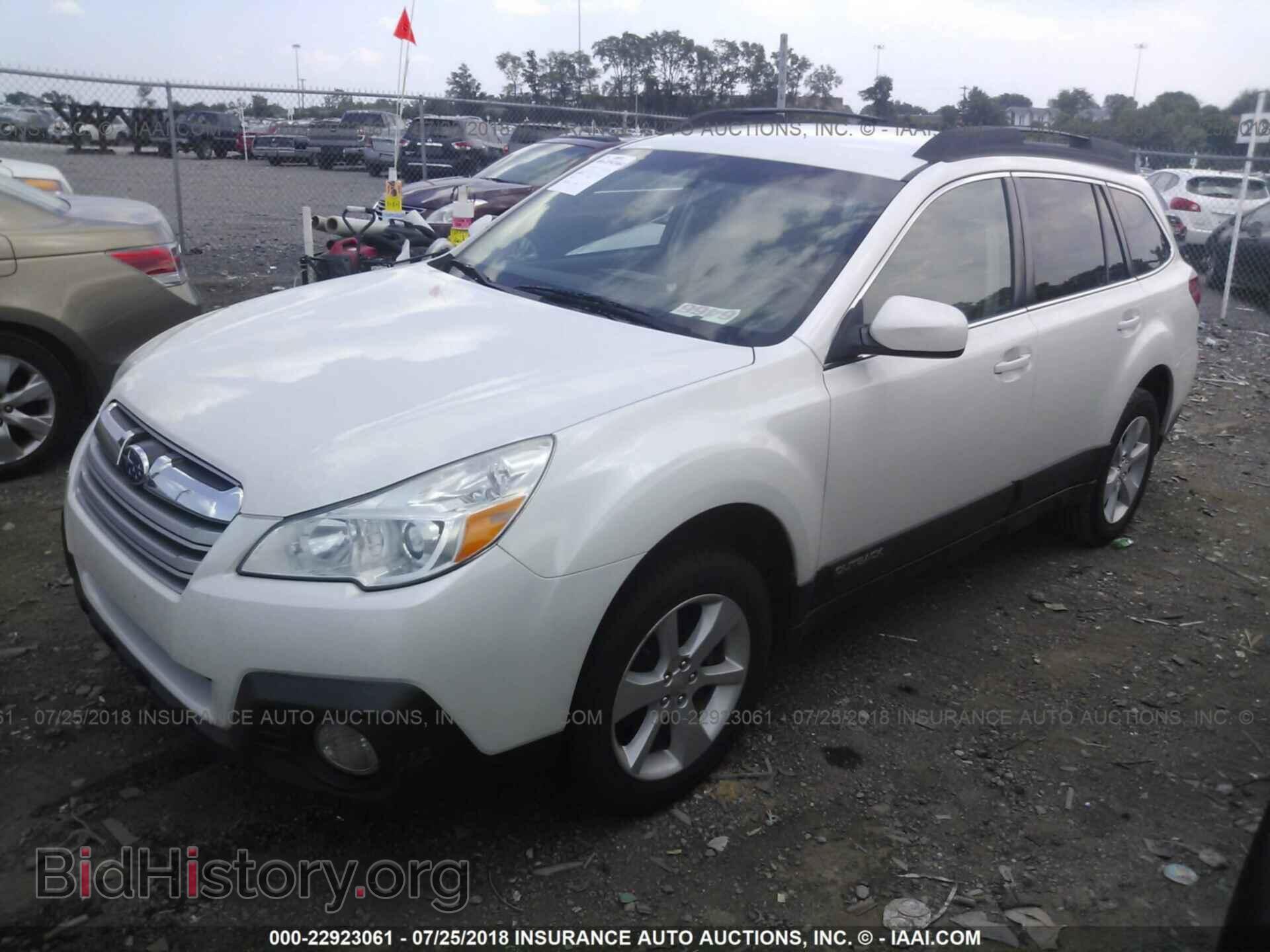 2013 Subaru Outback - VIN: 4S4BRCCCXD3295324 - Photo 2