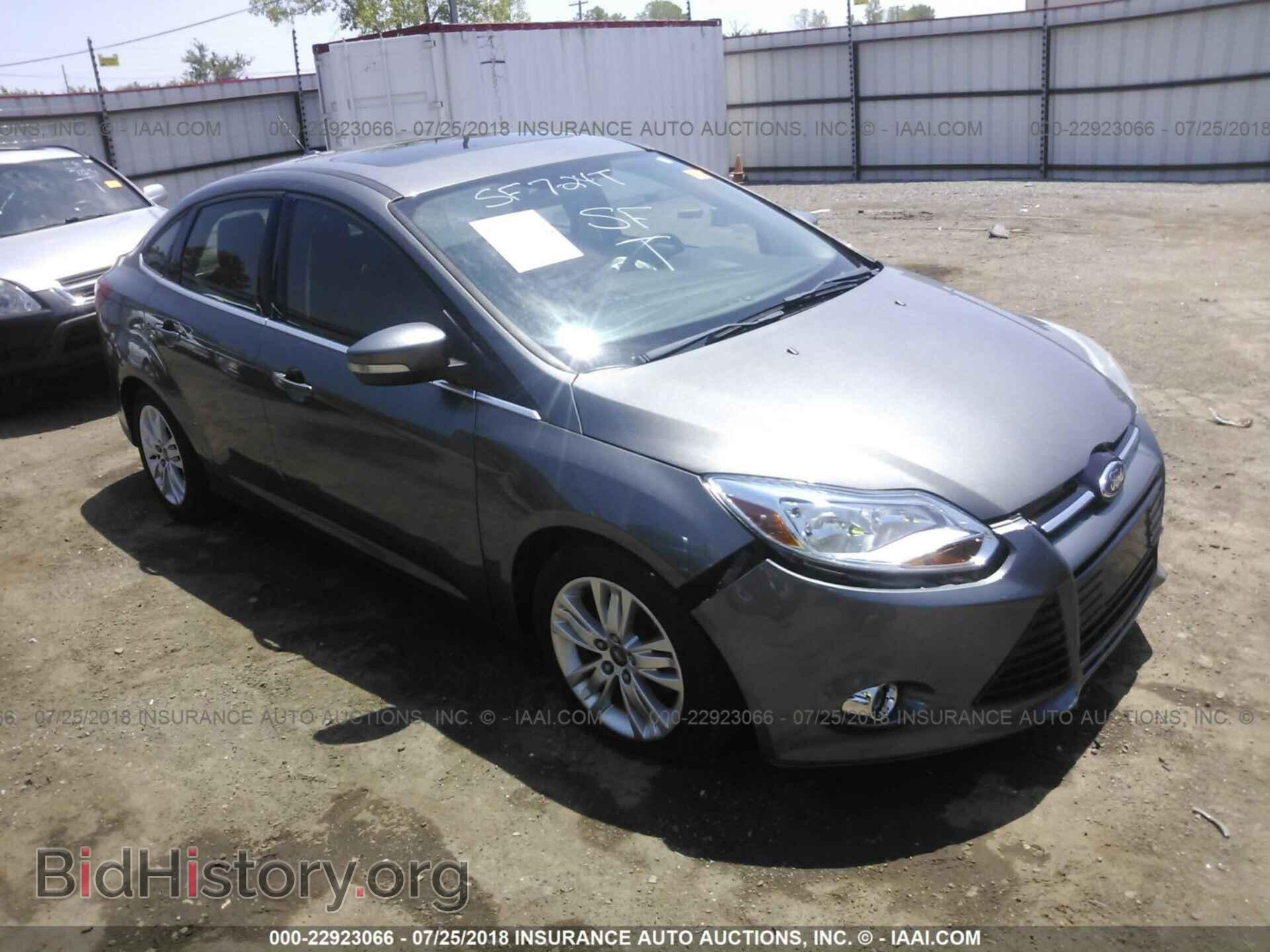 Photo 1FAHP3H24CL371872 - Ford Focus 2012