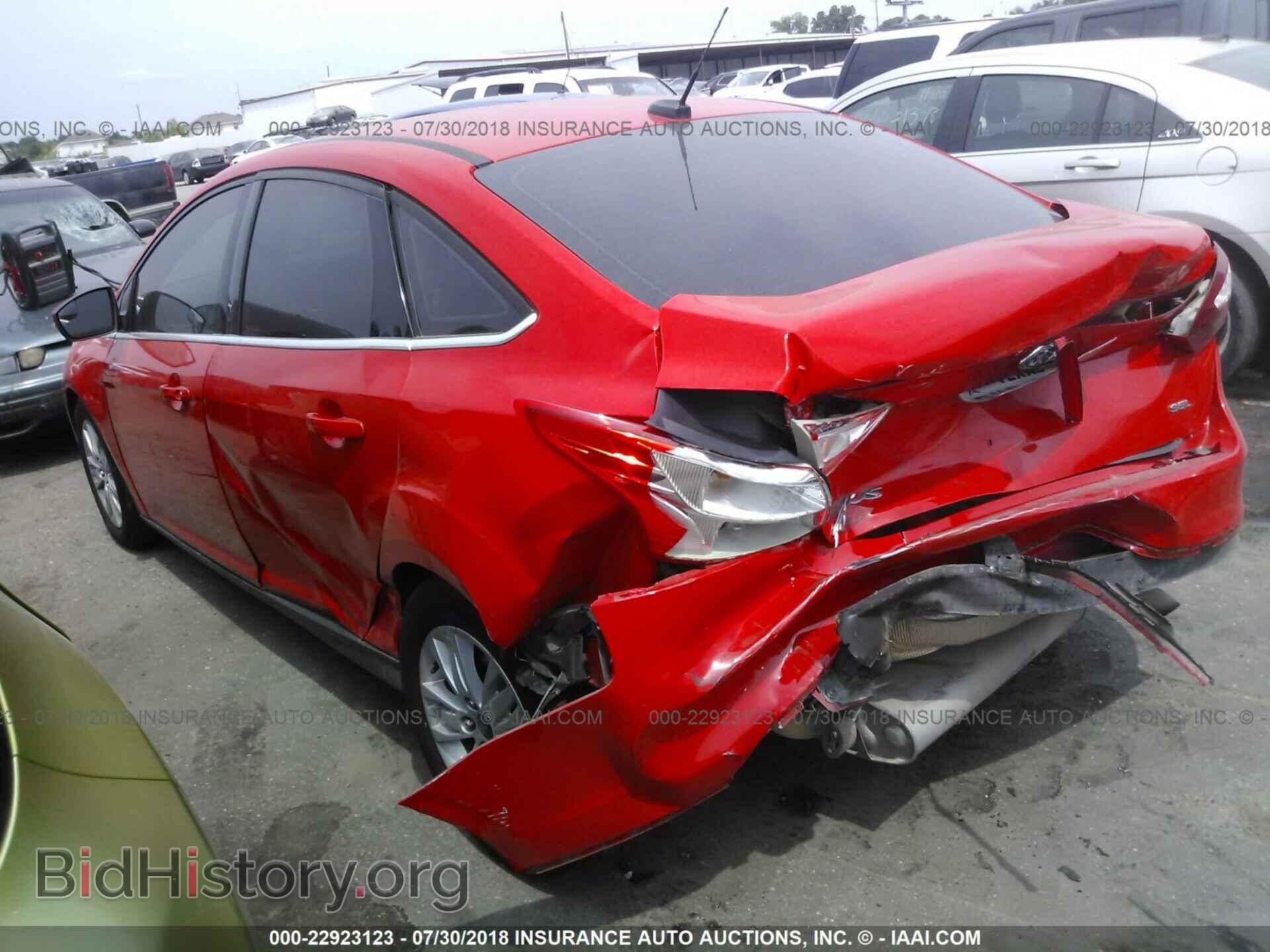2012 Ford Focus - VIN: 1FAHP3H24CL348737 - Фото 3