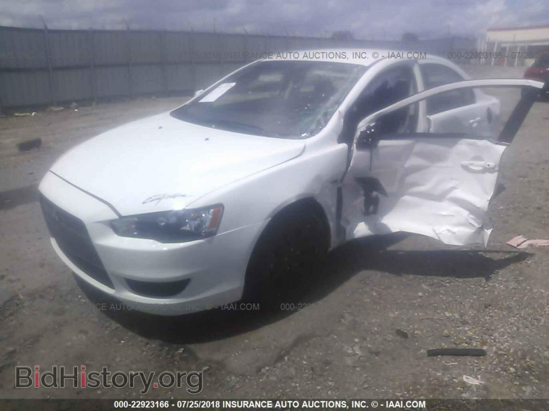 2014 Mitsubishi Lancer - VIN: JA32U2FU1EU021182 - Фото 2