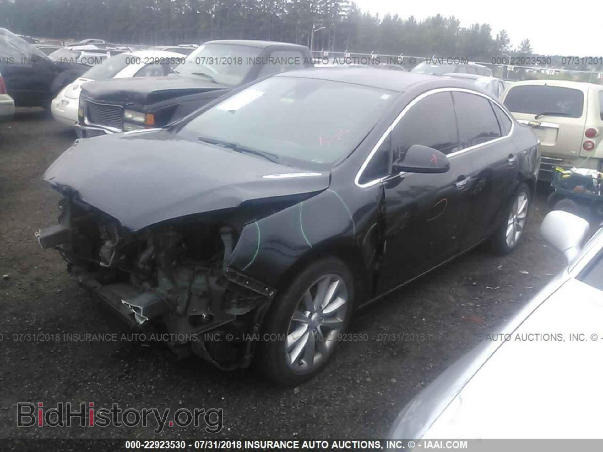 2014 Buick Verano - VIN: 1G4PR5SK3E4141379 - Фото 2