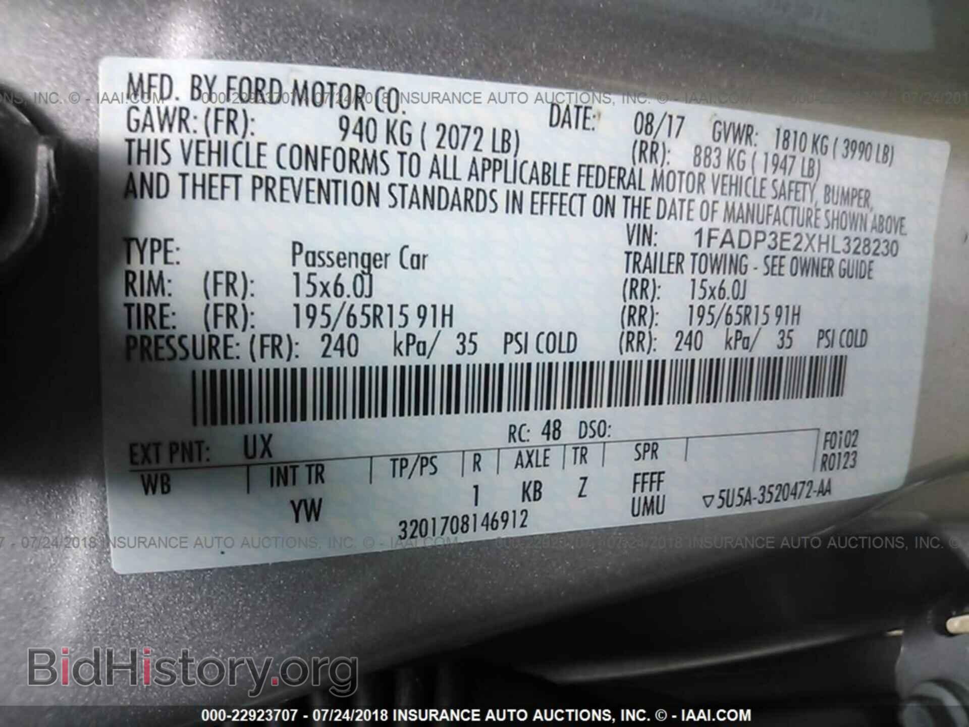 2017 Ford Focus - VIN: 1FADP3E2XHL328230 - Photo 9