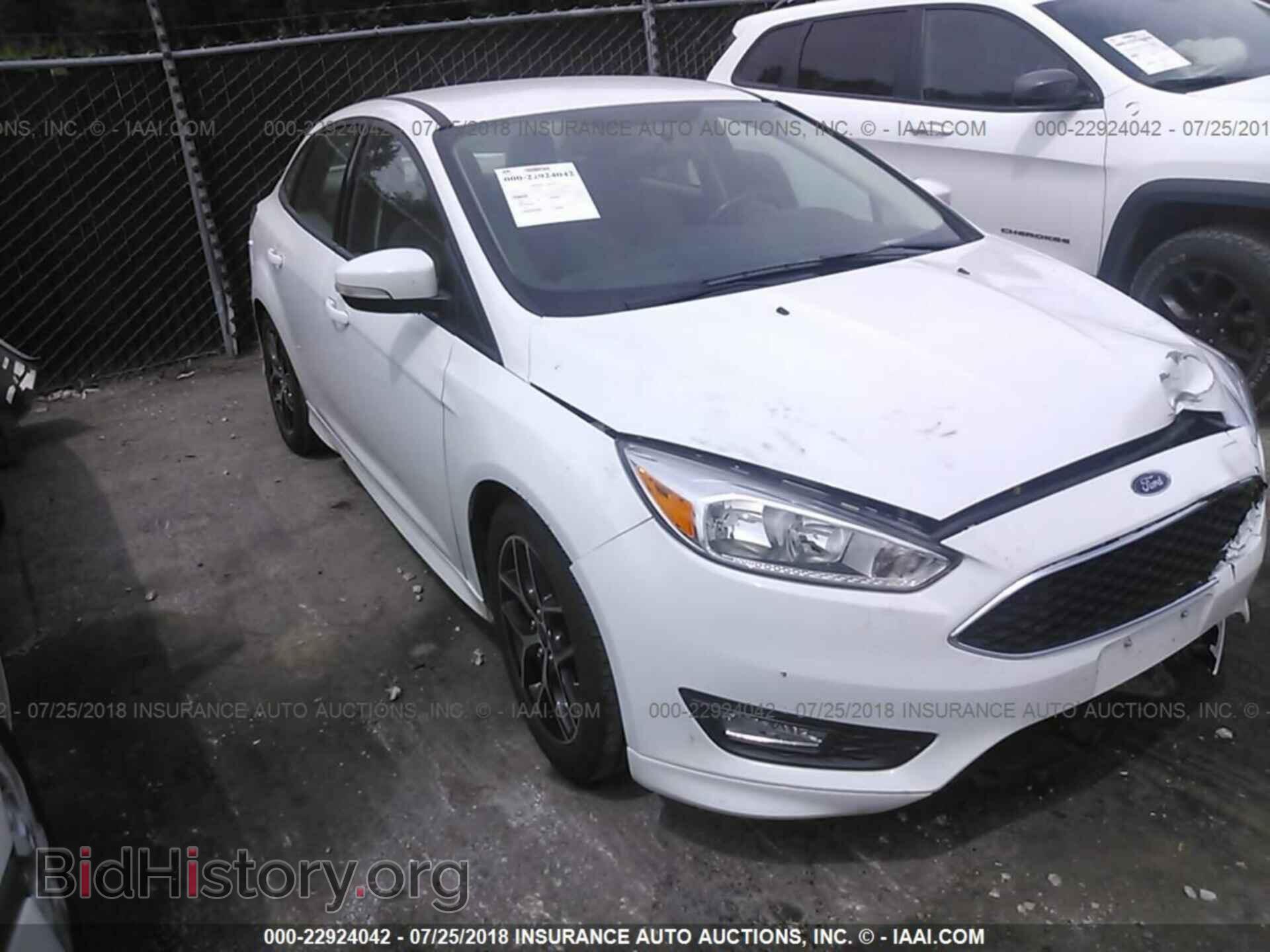 Photo 1FADP3F25GL391572 - Ford Focus 2016
