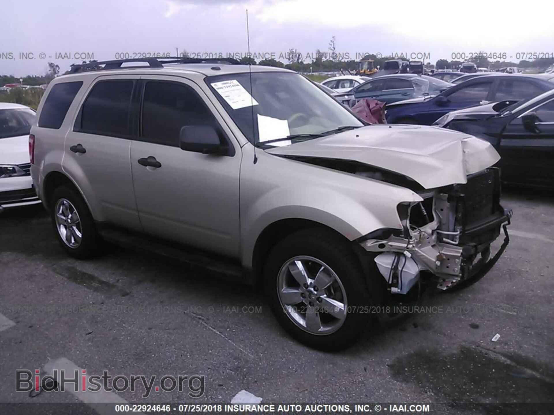 Photo 1FMCU0D77CKA98957 - Ford Escape 2012