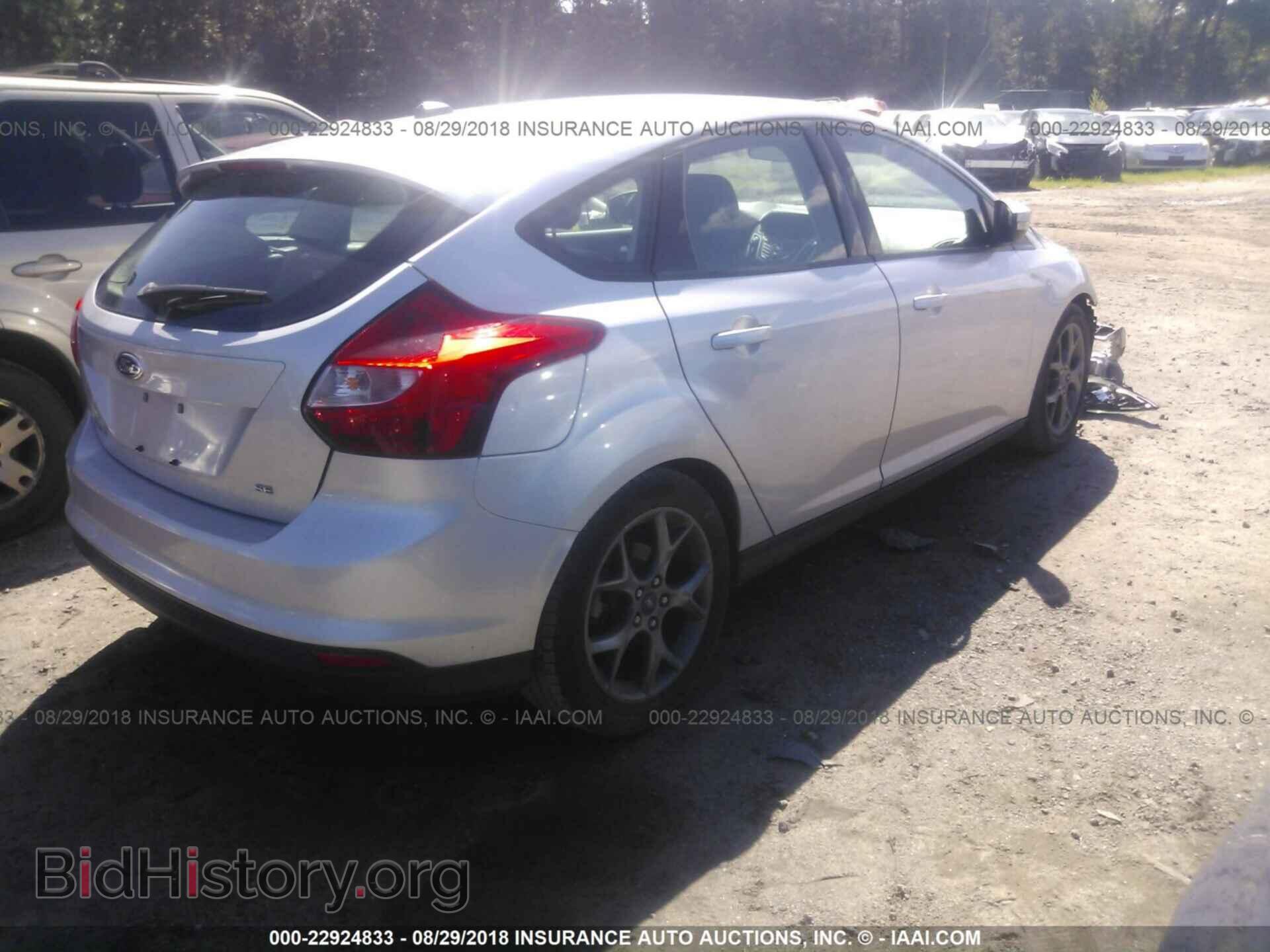 2014 Ford Focus - VIN: 1FADP3K20EL101922 - Photo 4