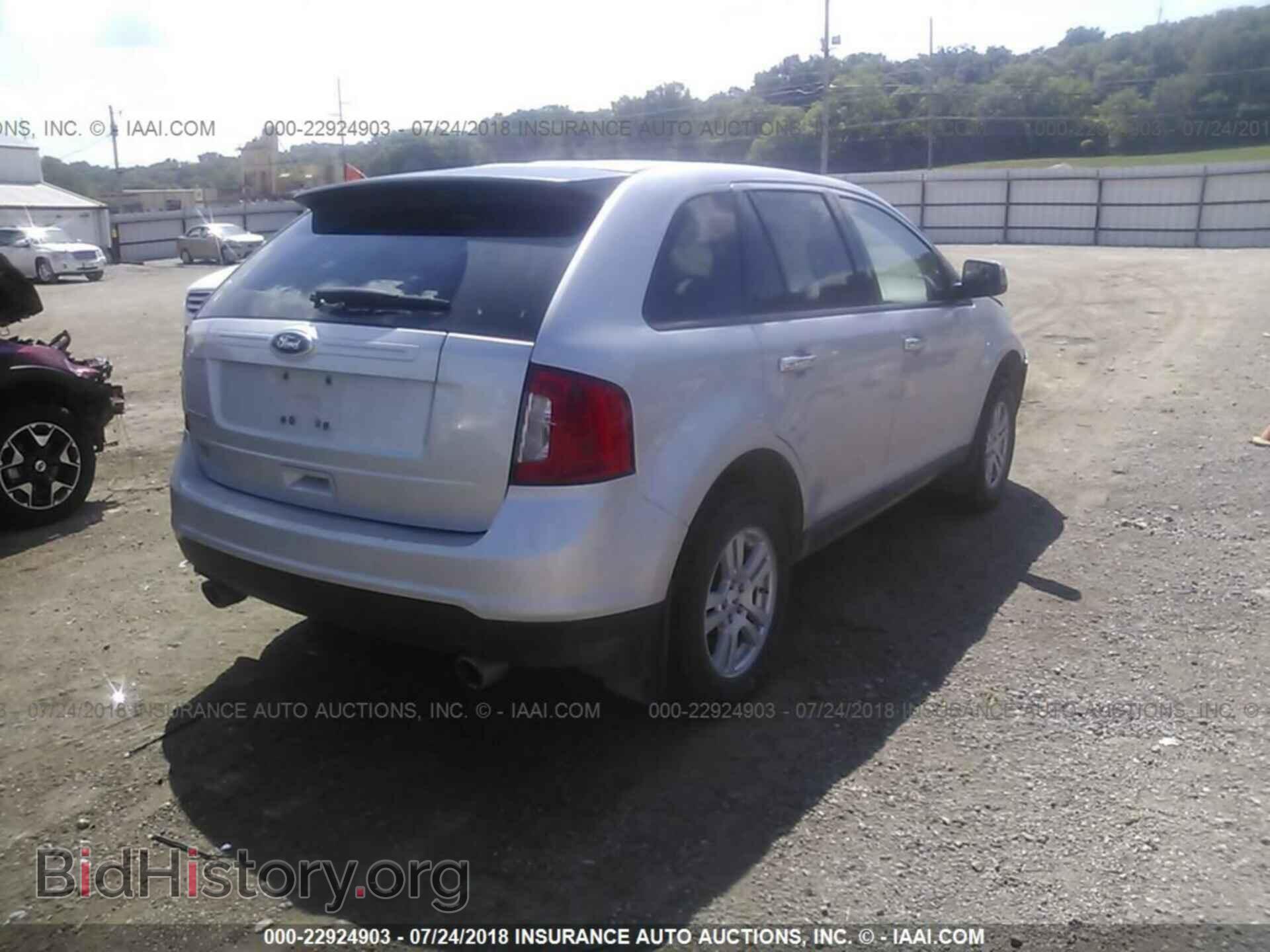 2011 Ford Edge - VIN: 2FMDK3GC6BBA05732 - Фото 4