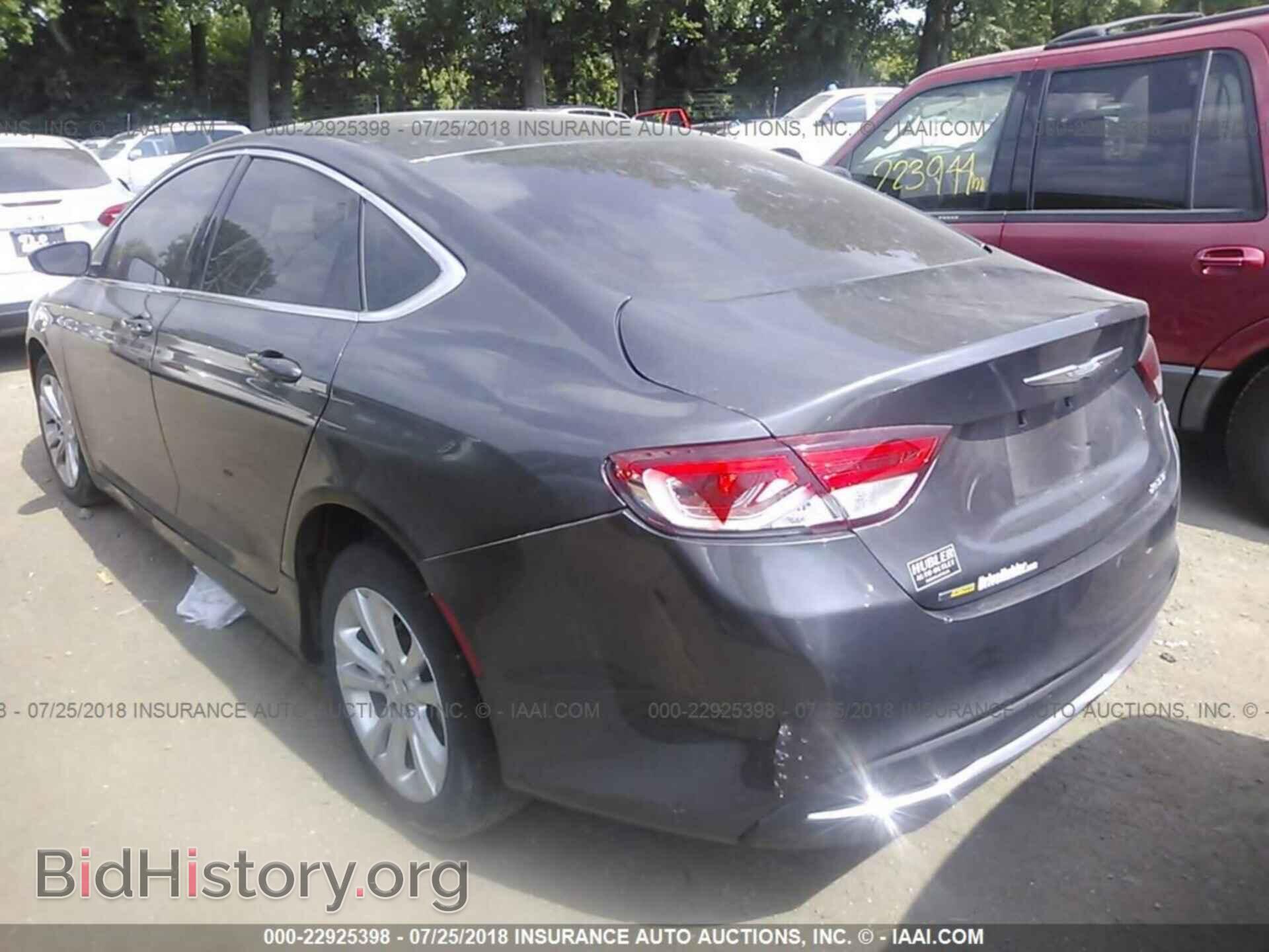 2015 Chrysler 200 - VIN: 1C3CCCAB1FN714130 - Photo 3