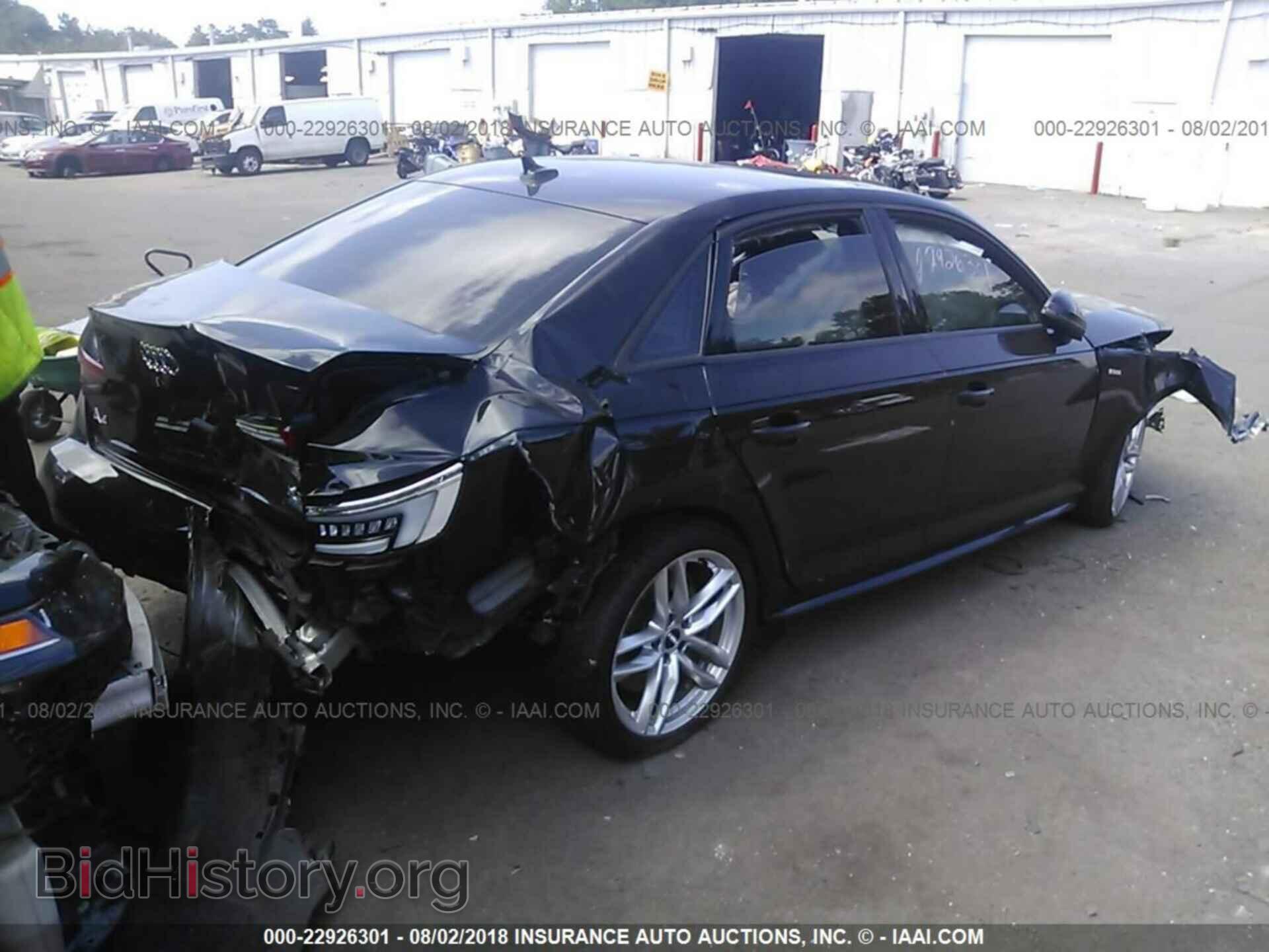 2017 Audi A4 - VIN: WAUDNAF41HN050033 - Фото 4