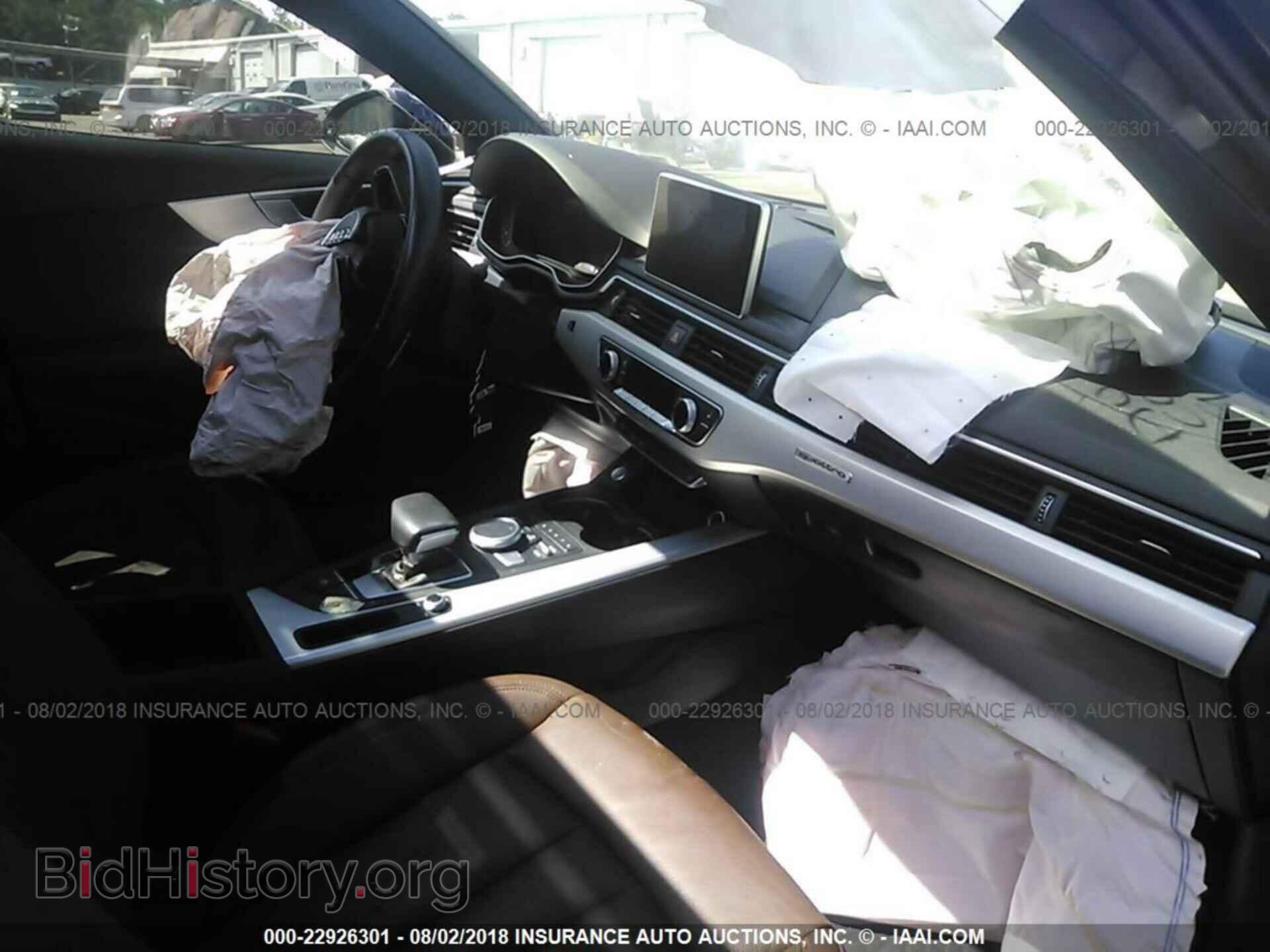 2017 Audi A4 - VIN: WAUDNAF41HN050033 - Фото 5