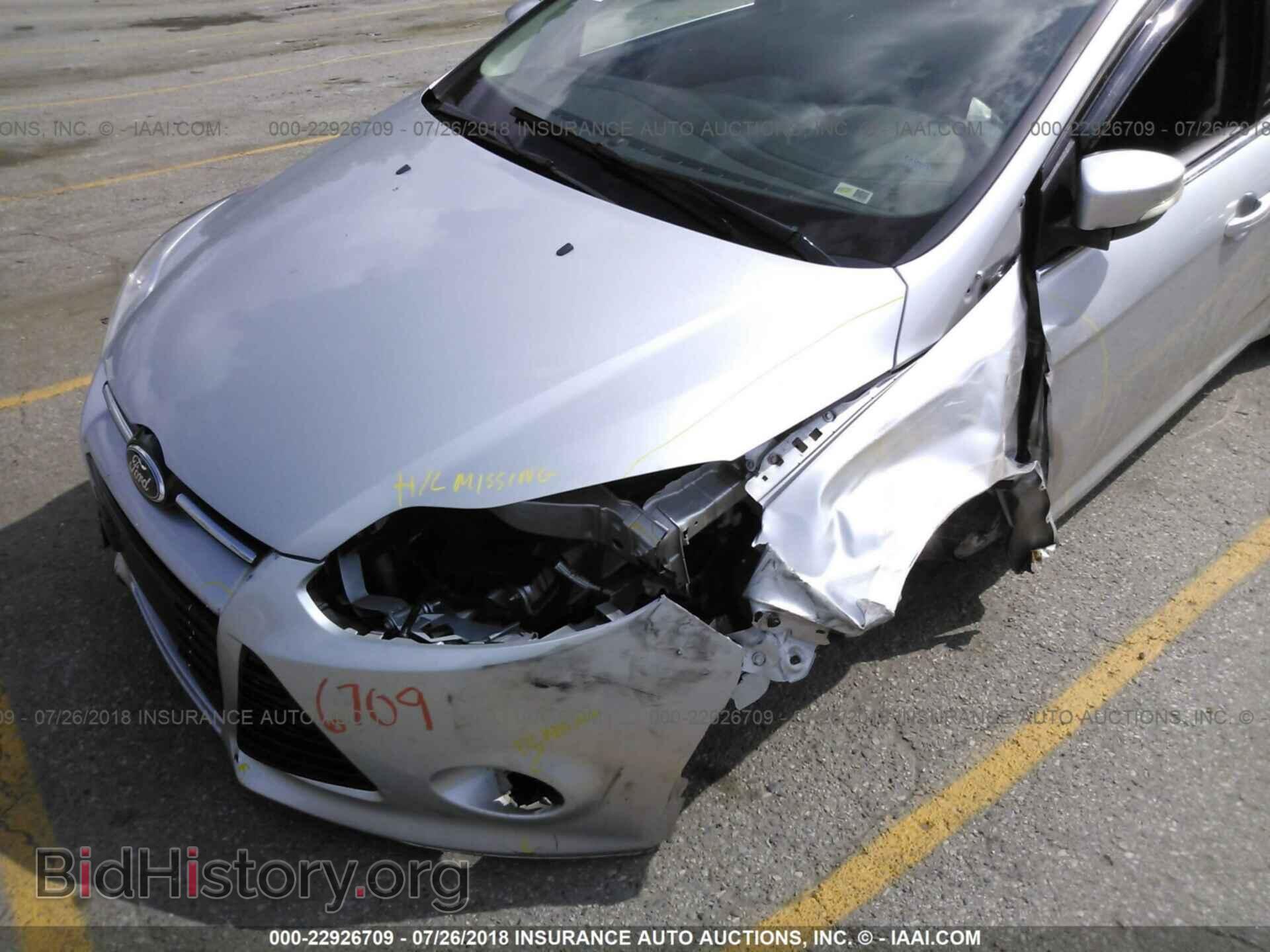 2012 Ford Focus - VIN: 1FAHP3H28CL449098 - Photo 6