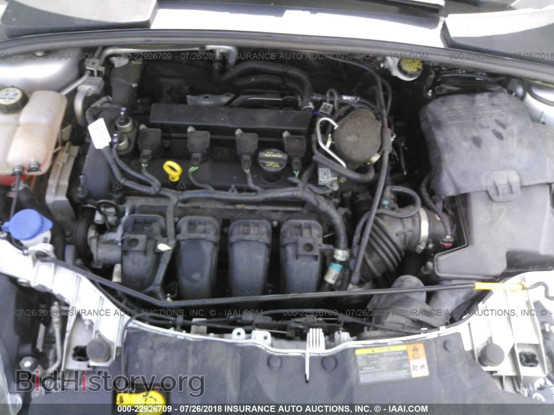 2012 Ford Focus - VIN: 1FAHP3H28CL449098 - Photo 10