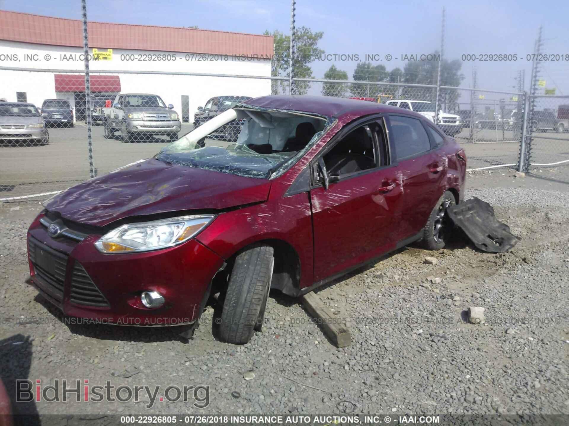 2014 Ford Focus - VIN: 1FADP3F25EL279853 - Photo 2