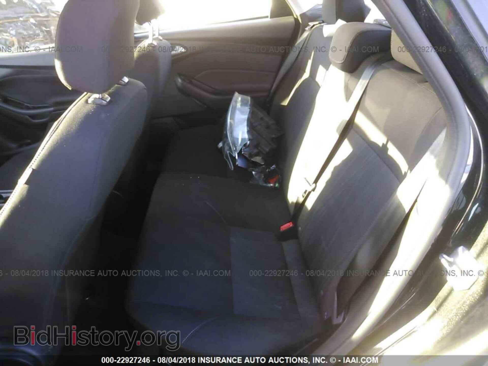 2015 Ford Focus - VIN: 1FADP3K2XFL262523 - Photo 8