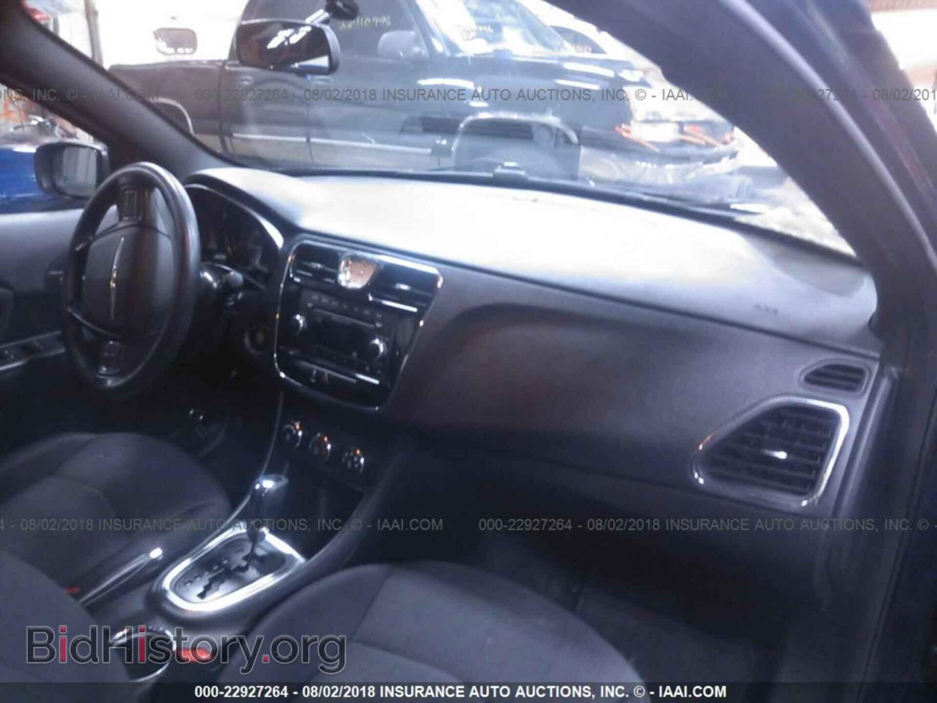 2014 Chrysler 200 - VIN: 1C3CCBAB0EN143111 - Photo 5