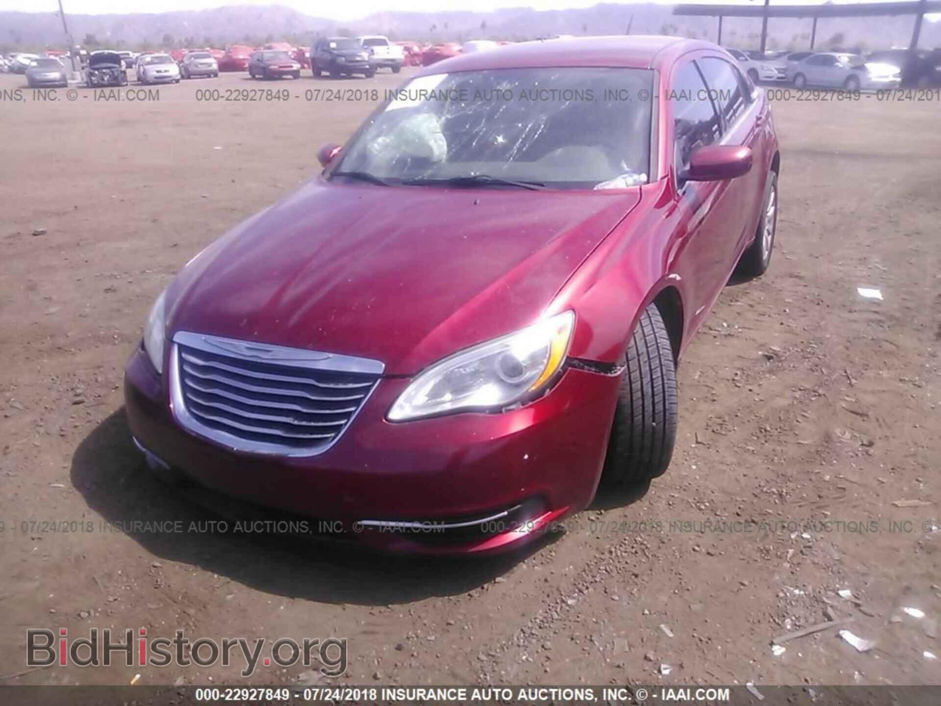 2013 Chrysler 200 - VIN: 1C3CCBBB3DN633345 - Photo 2