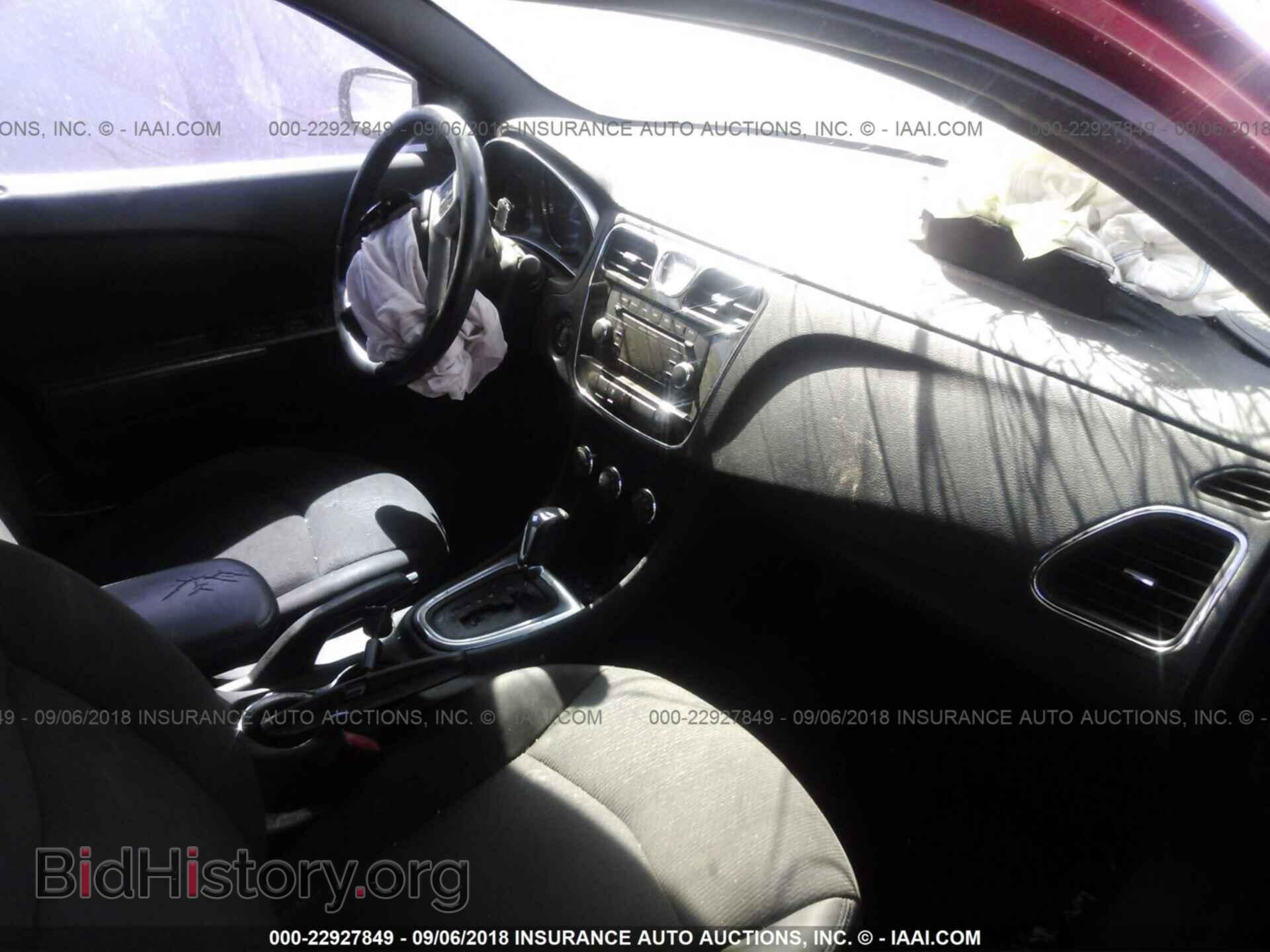 2013 Chrysler 200 - VIN: 1C3CCBBB3DN633345 - Photo 5