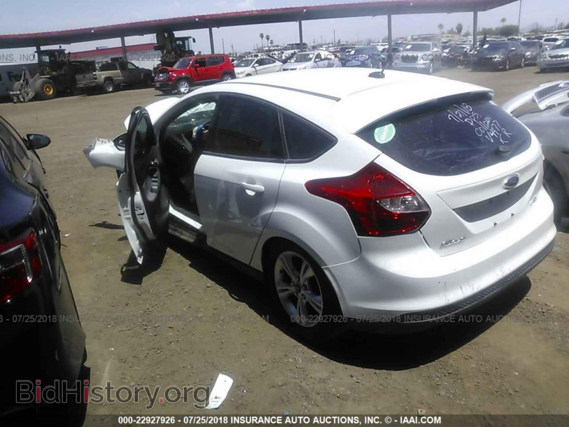 2014 Ford Focus - VIN: 1FADP3K28EL264477 - Фото 3