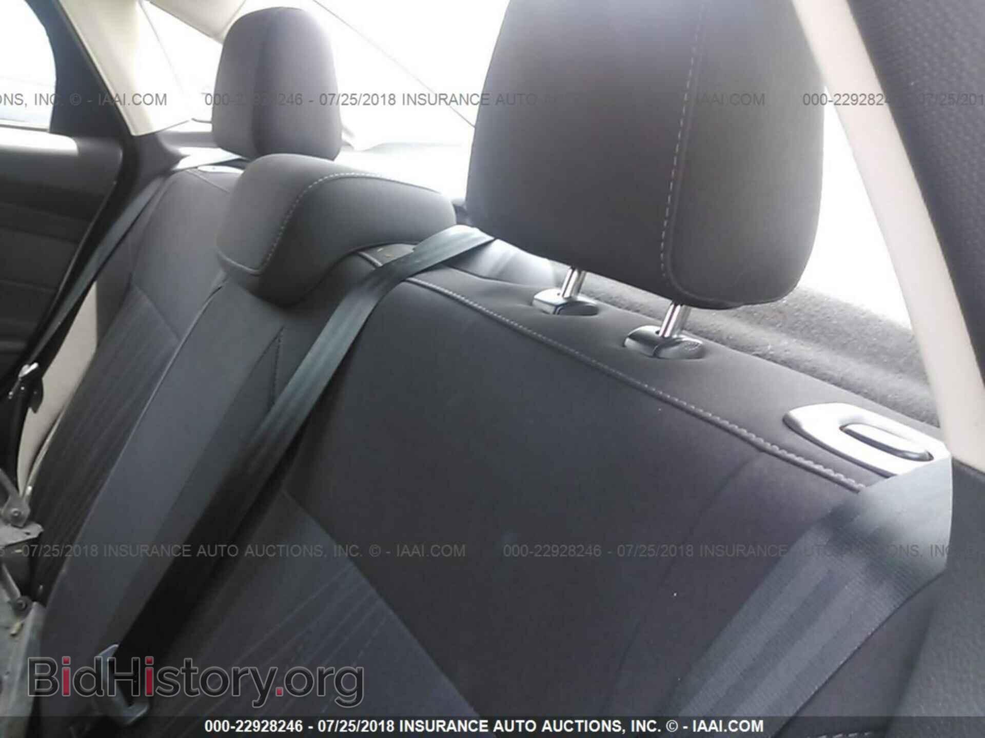 2016 Ford Focus - VIN: 1FADP3F28GL247515 - Photo 8