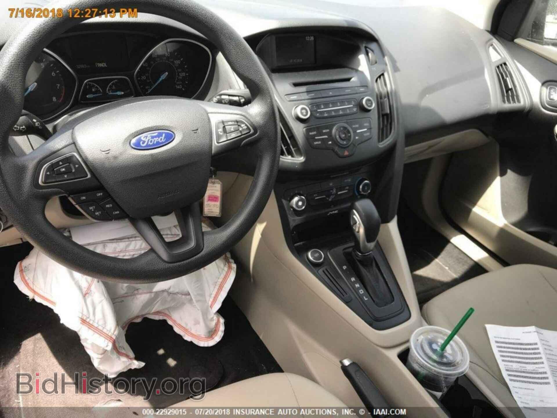 2017 Ford Focus - VIN: 1FADP3K22HL247744 - Photo 11