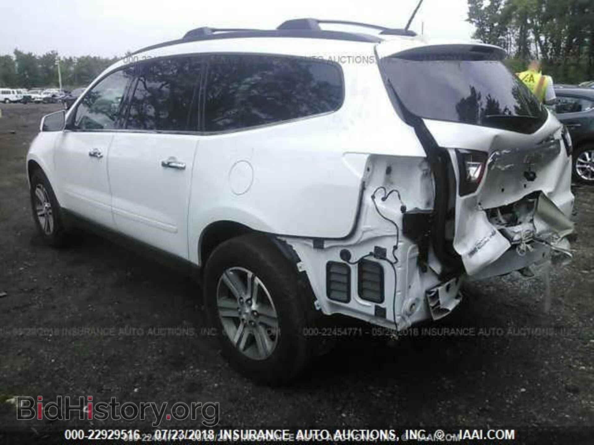 2017 Chevrolet Traverse - VIN: 1GNKVGKD2HJ302471 - Фото 3