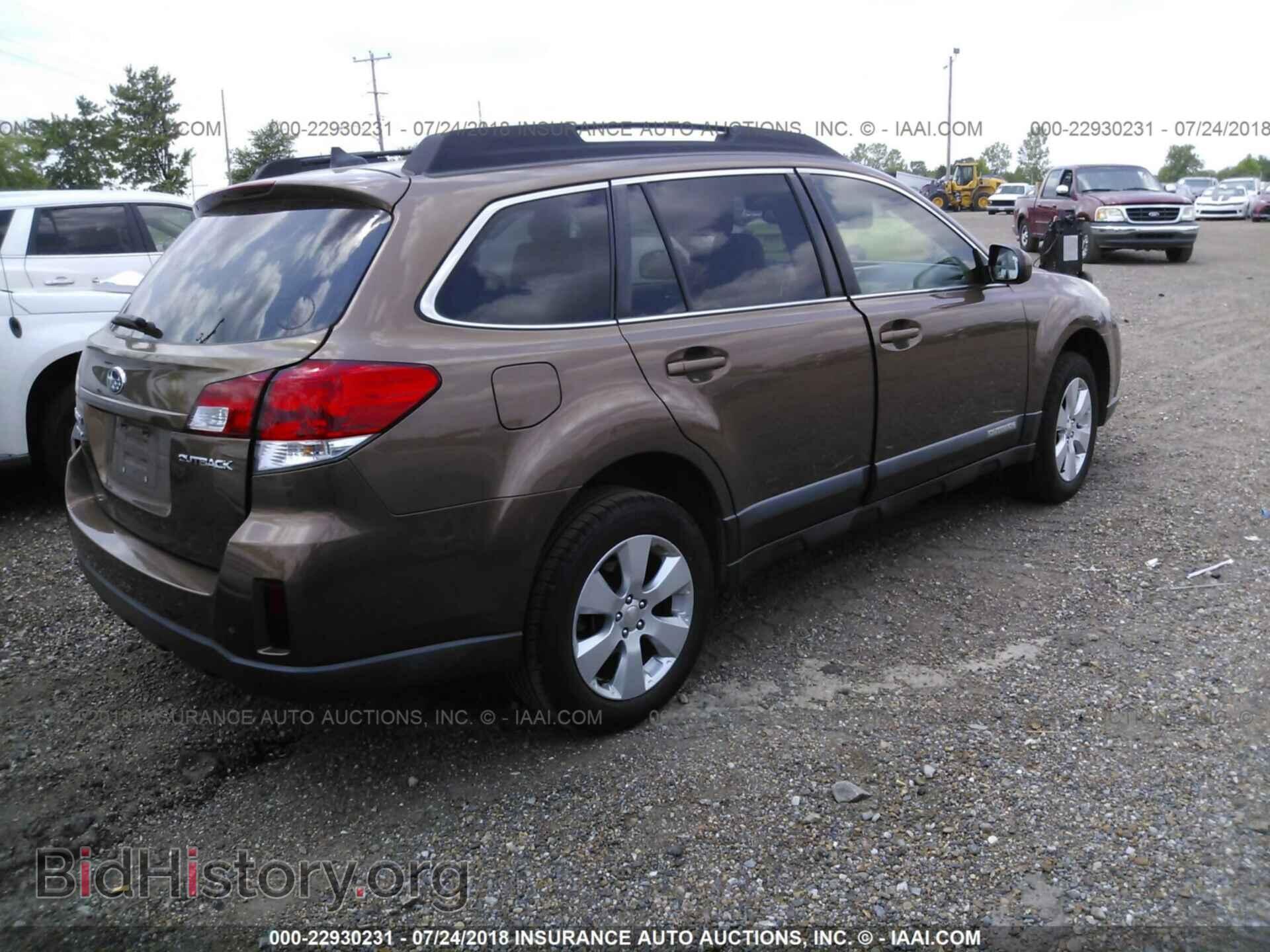 2011 Subaru Outback - VIN: 4S4BRCKC8B3389099 - Фото 4