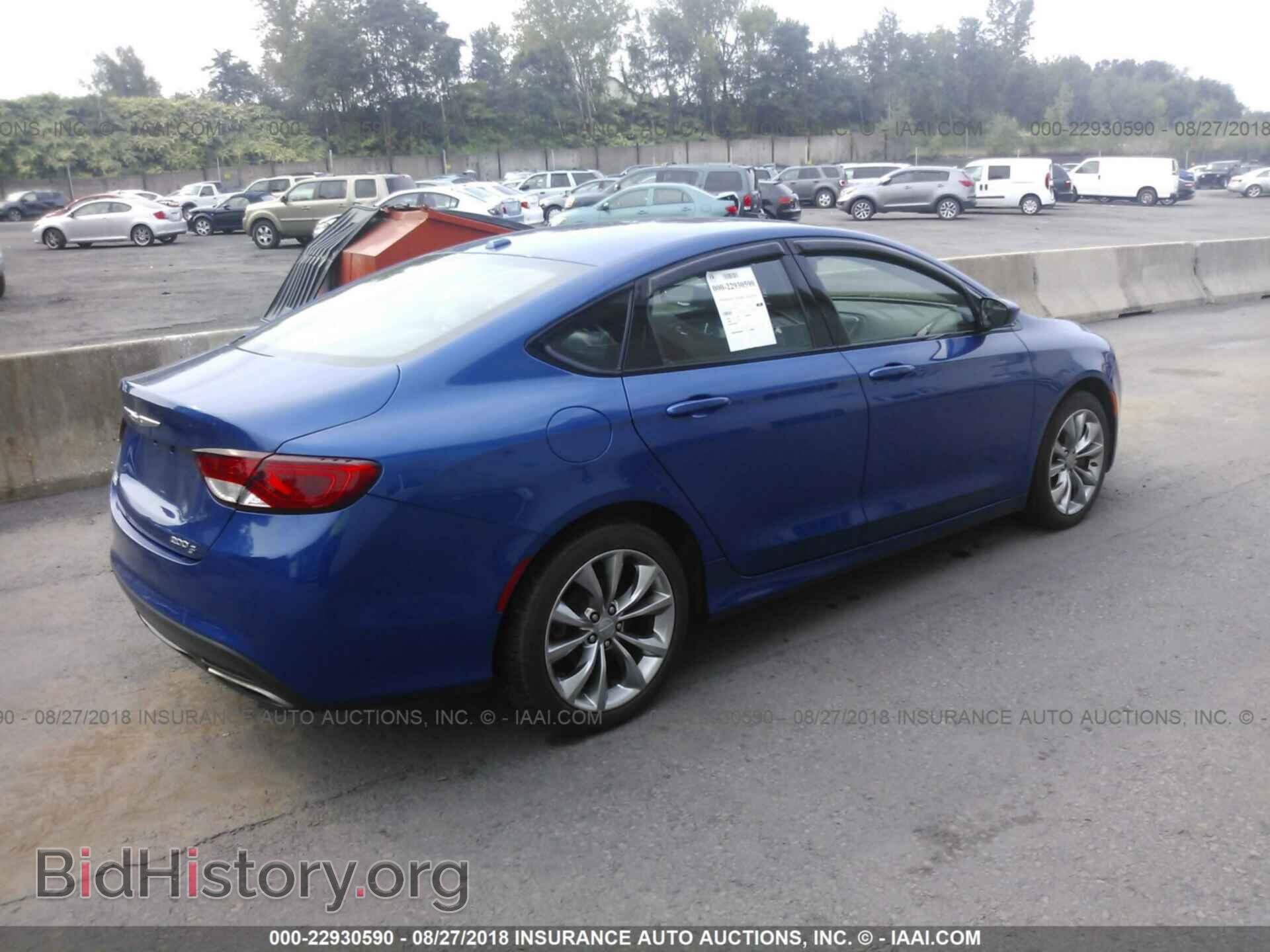 2015 Chrysler 200 - VIN: 1C3CCCBB5FN532493 - Photo 4