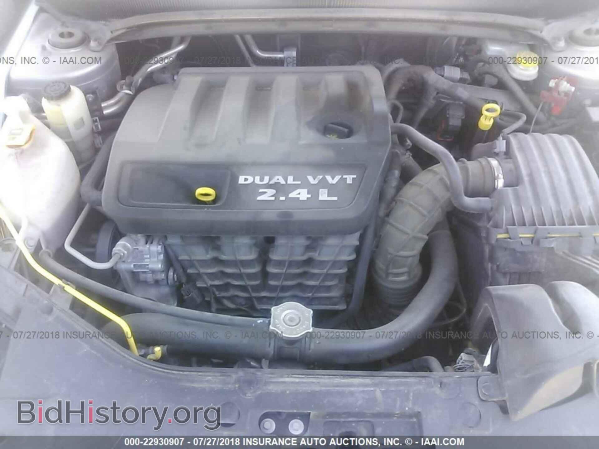 2013 Chrysler 200 - VIN: 1C3CCBAB3DN670493 - Фото 10