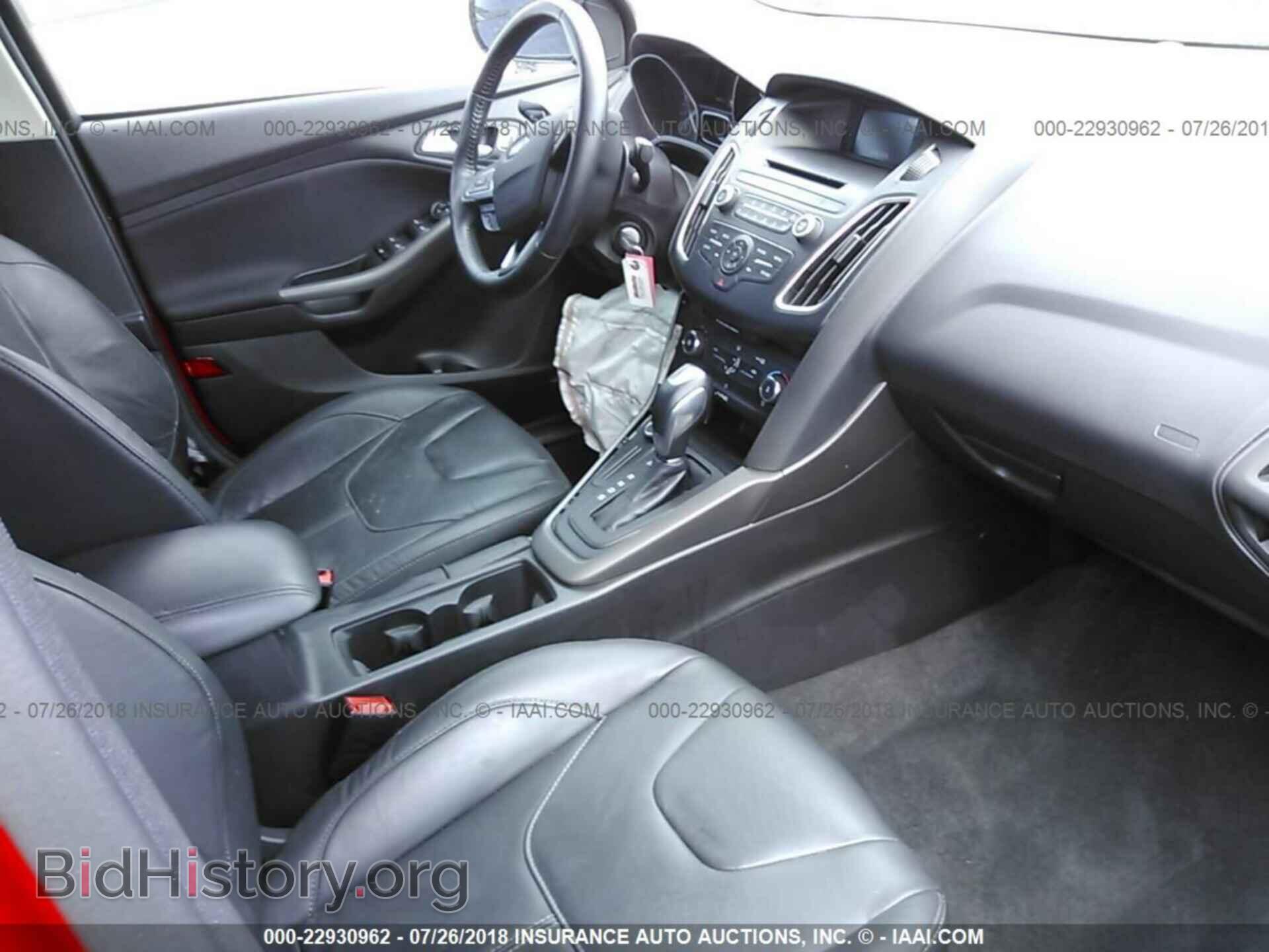 2015 Ford Focus - VIN: 1FADP3F28FL293697 - Photo 5