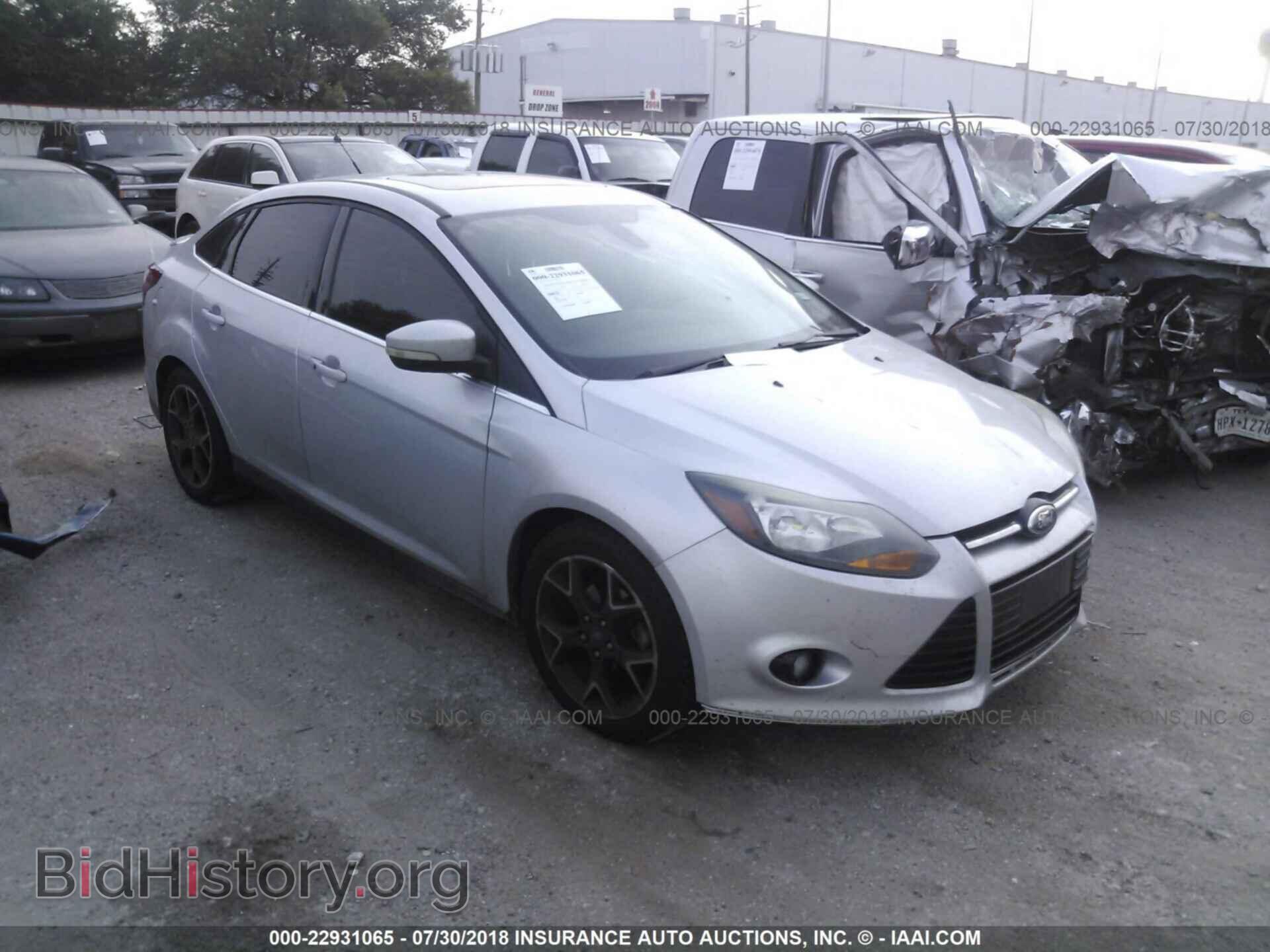 Photo 1FAHP3J25CL304482 - Ford Focus 2012