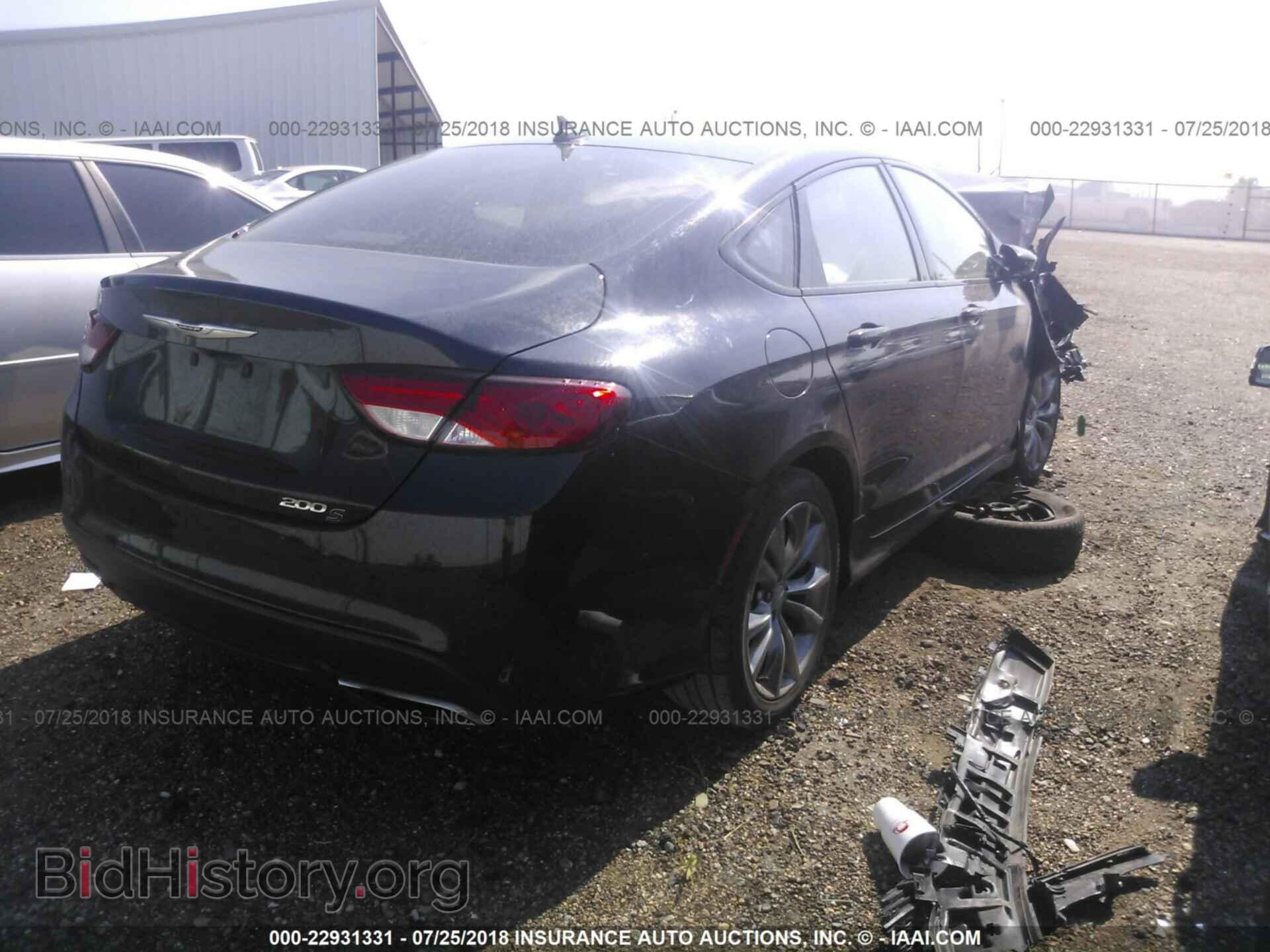 2015 Chrysler 200 - VIN: 1C3CCCBB5FN566823 - Photo 4