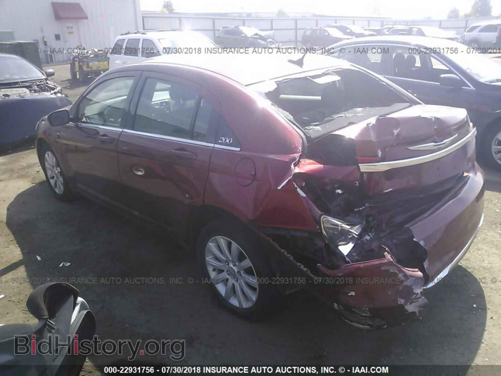 2014 Chrysler 200 - VIN: 1C3CCBBB9EN190751 - Photo 3