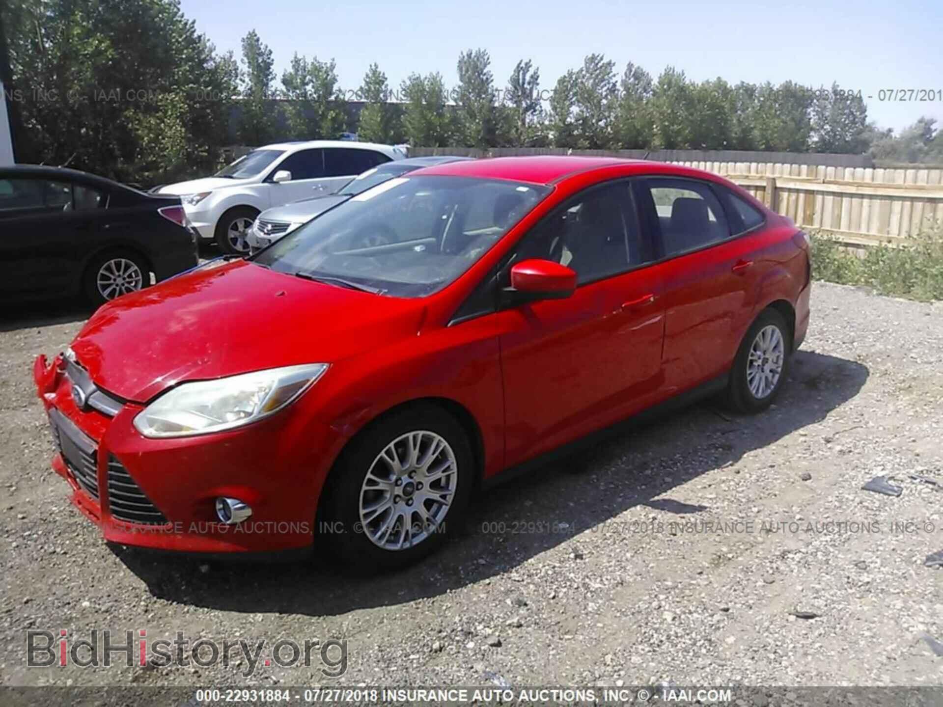 2012 Ford Focus - VIN: 1FAHP3F21CL147901 - Фото 2