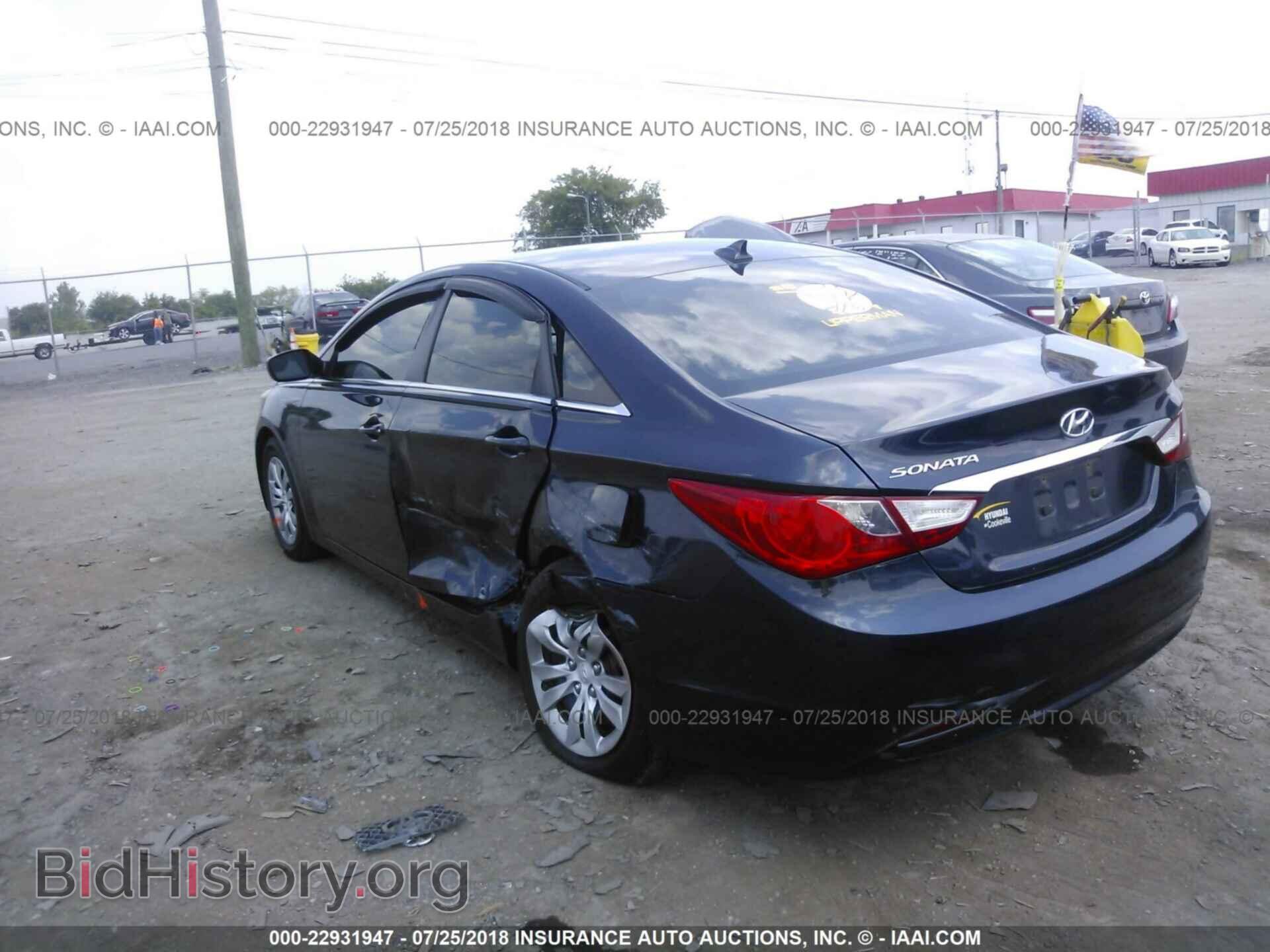 2012 Hyundai Sonata - VIN: 5NPEB4AC0CH333659 - Photo 3