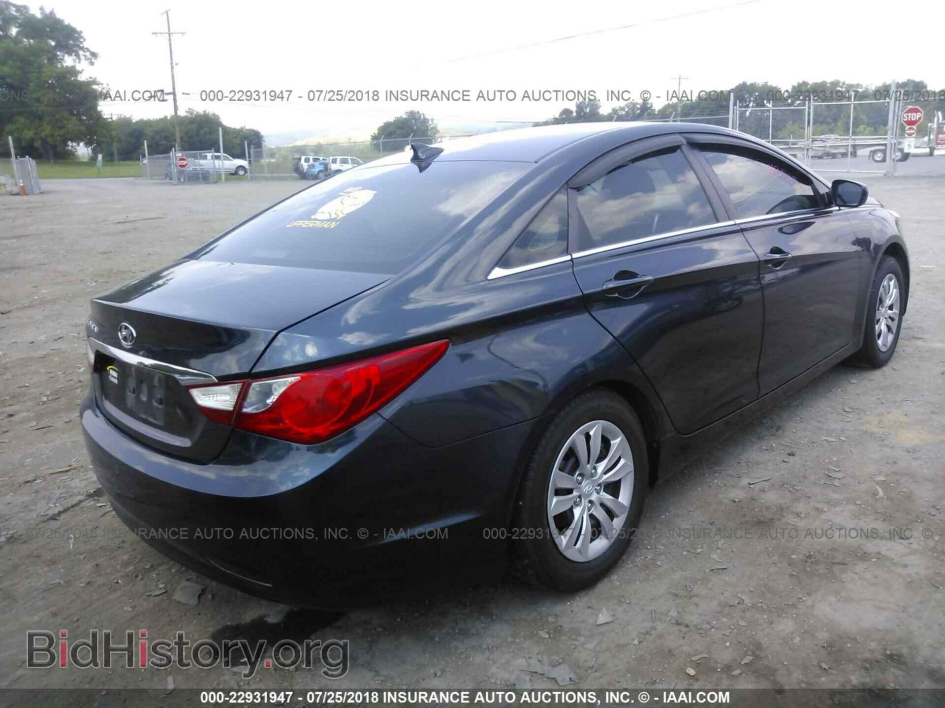 2012 Hyundai Sonata - VIN: 5NPEB4AC0CH333659 - Photo 4