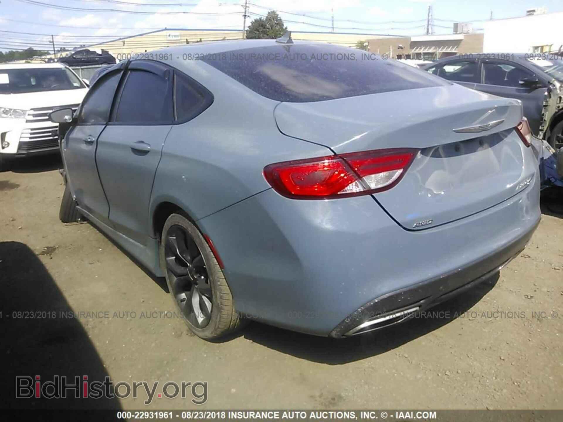 2015 Chrysler 200 - VIN: 1C3CCCDG2FN617932 - Фото 3