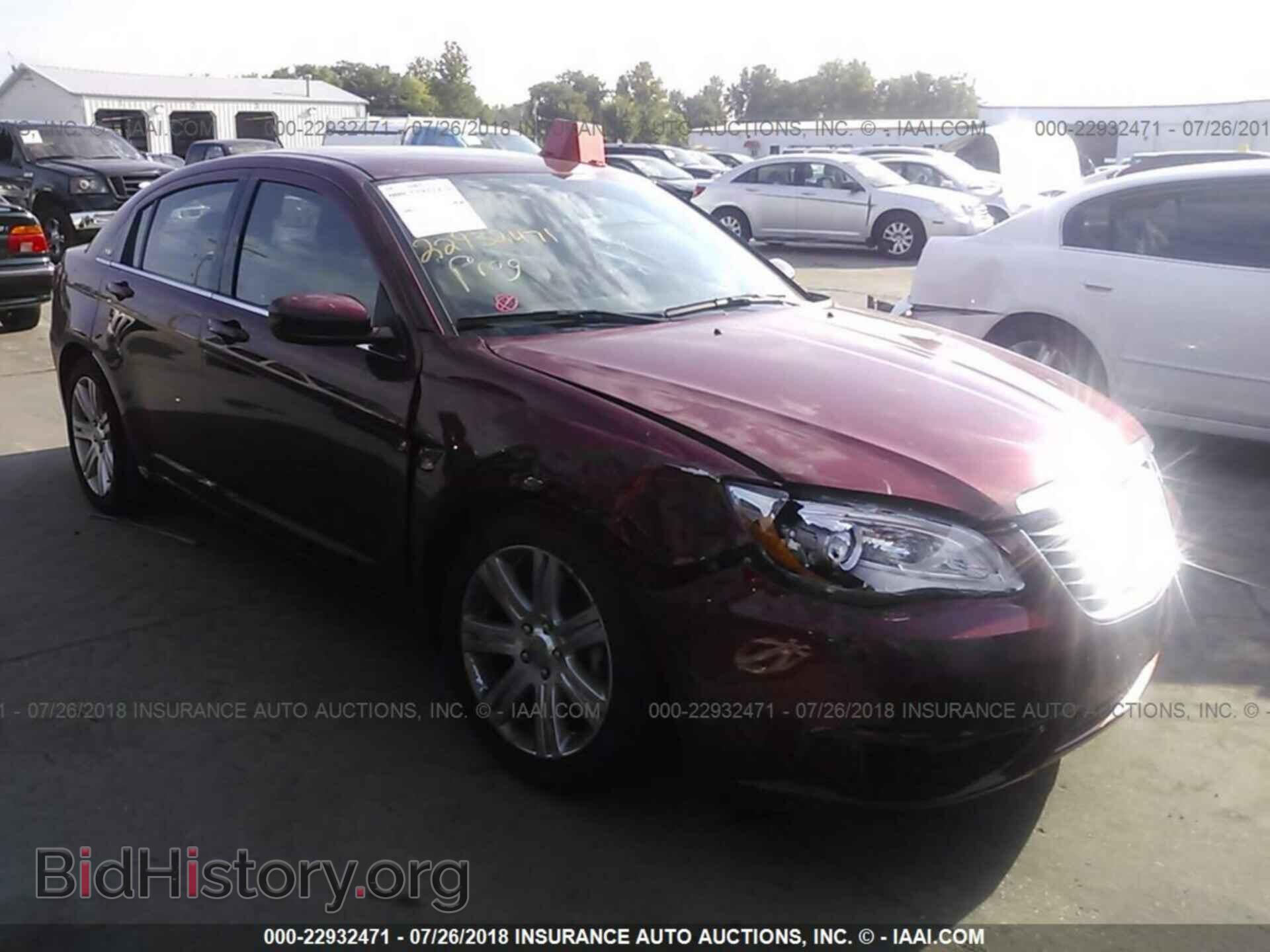 Photo 1C3CCBBB0DN574092 - Chrysler 200 2013