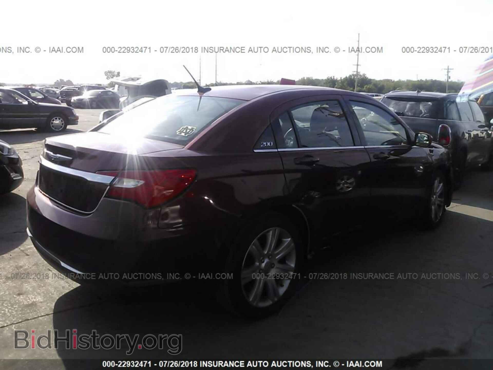 2013 Chrysler 200 - VIN: 1C3CCBBB0DN574092 - Photo 4