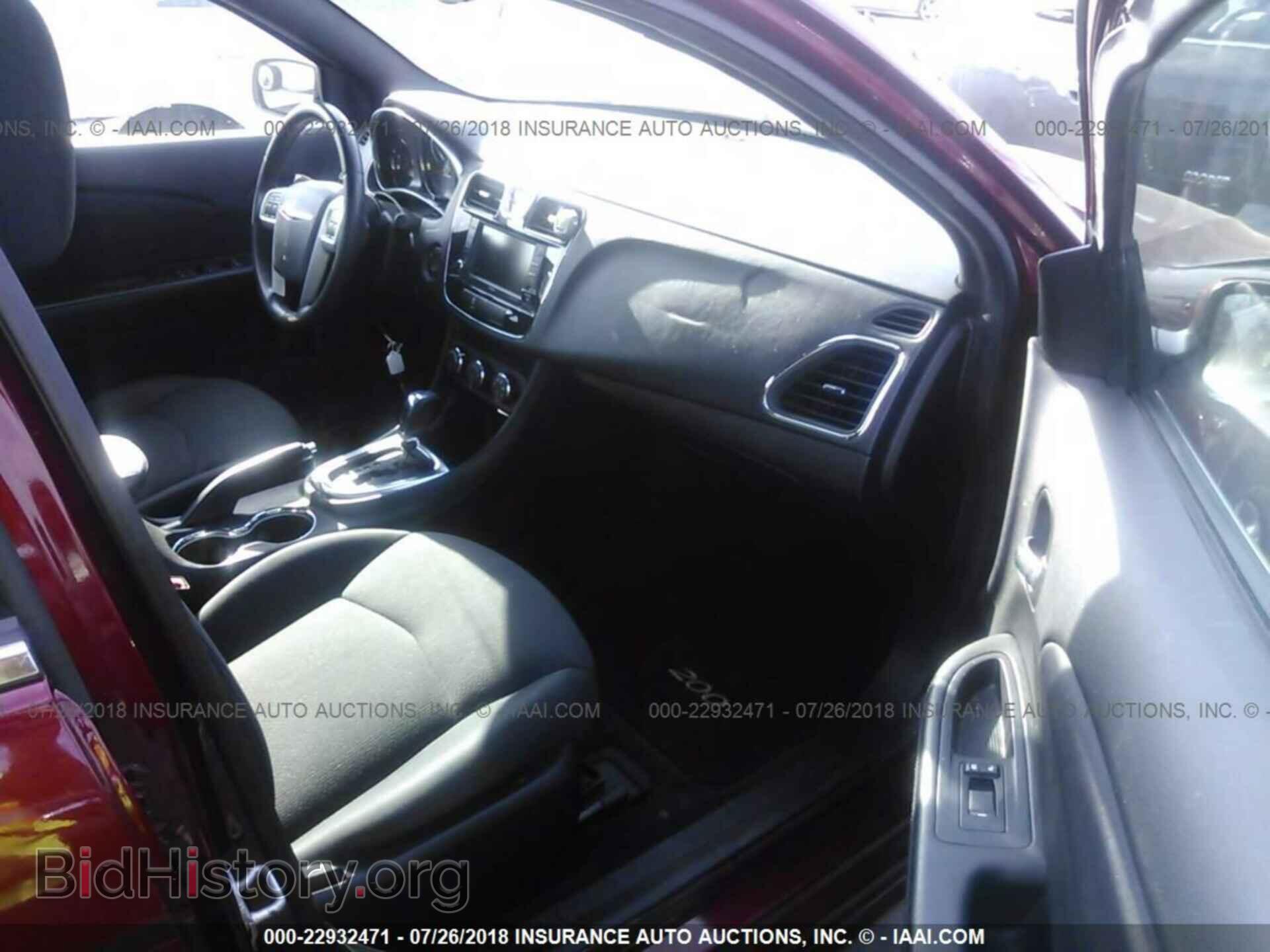 2013 Chrysler 200 - VIN: 1C3CCBBB0DN574092 - Photo 5