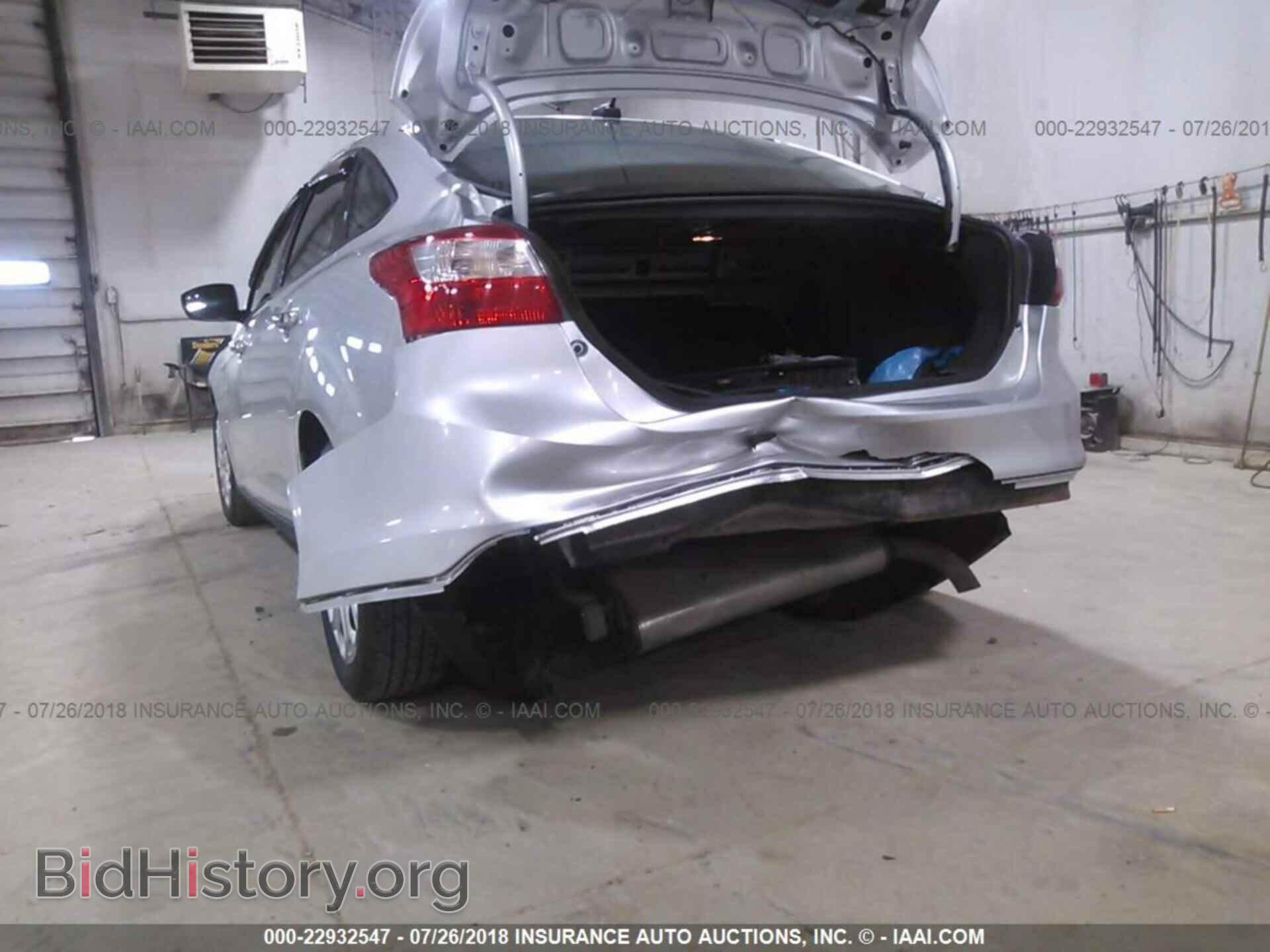 2012 Ford Focus - VIN: 1FAHP3F28CL195959 - Photo 6