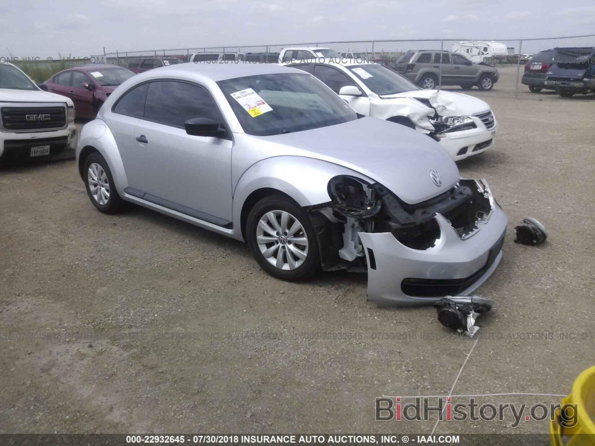 Photo 3VWFP7AT6DM662673 - Volkswagen Beetle 2013